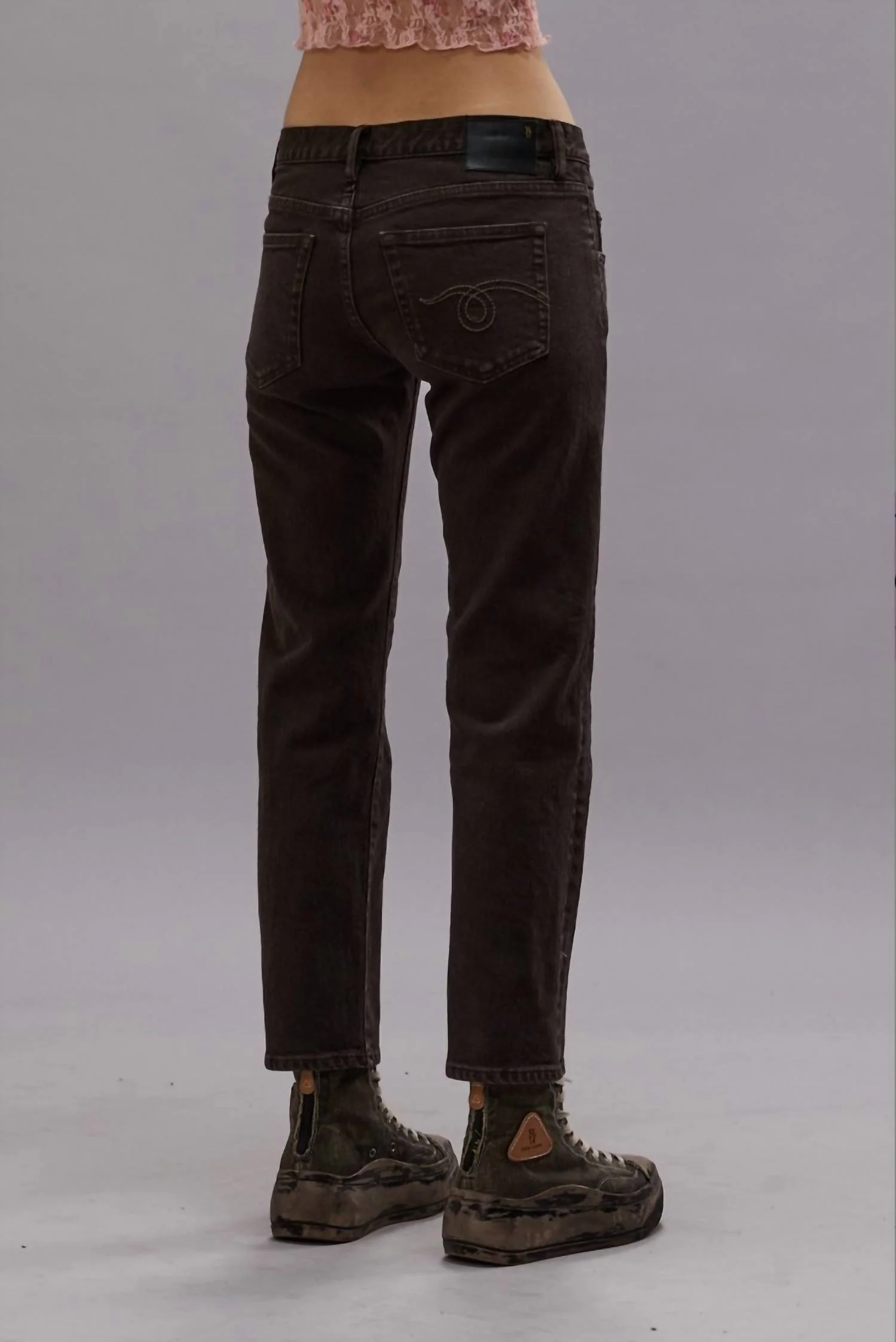 Women's Boyfriend Straight Jean In Chocolate Brown