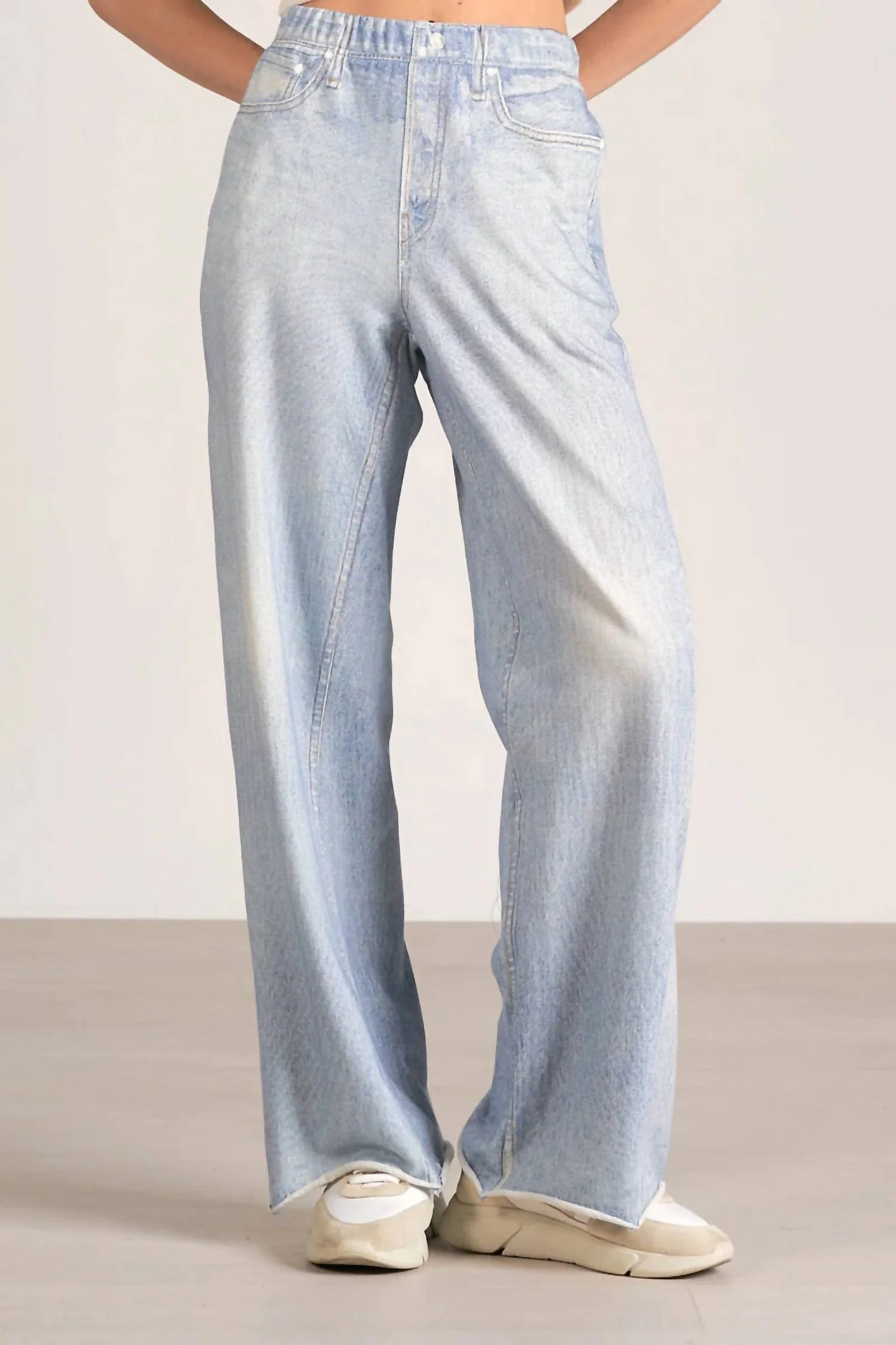 Amber Sweatpant Jeans In Denim
