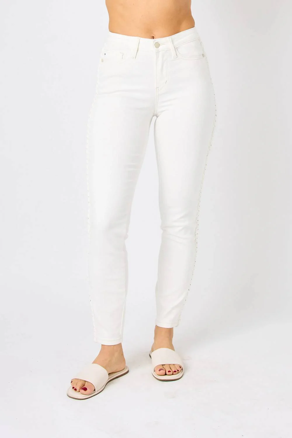 Mid Rise Braided Detail Jeans In White