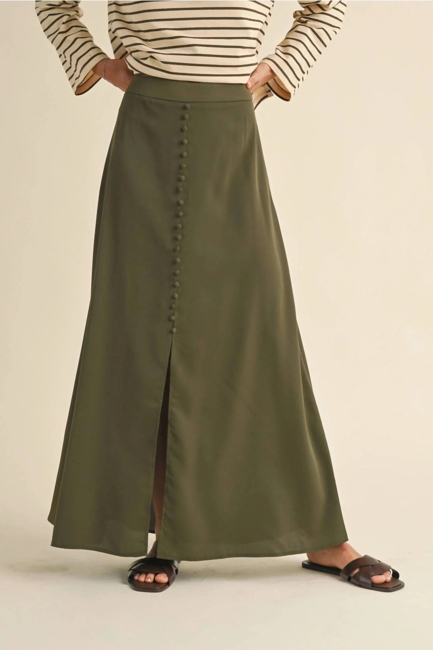 Syida Long Slit Skirt In Olive
