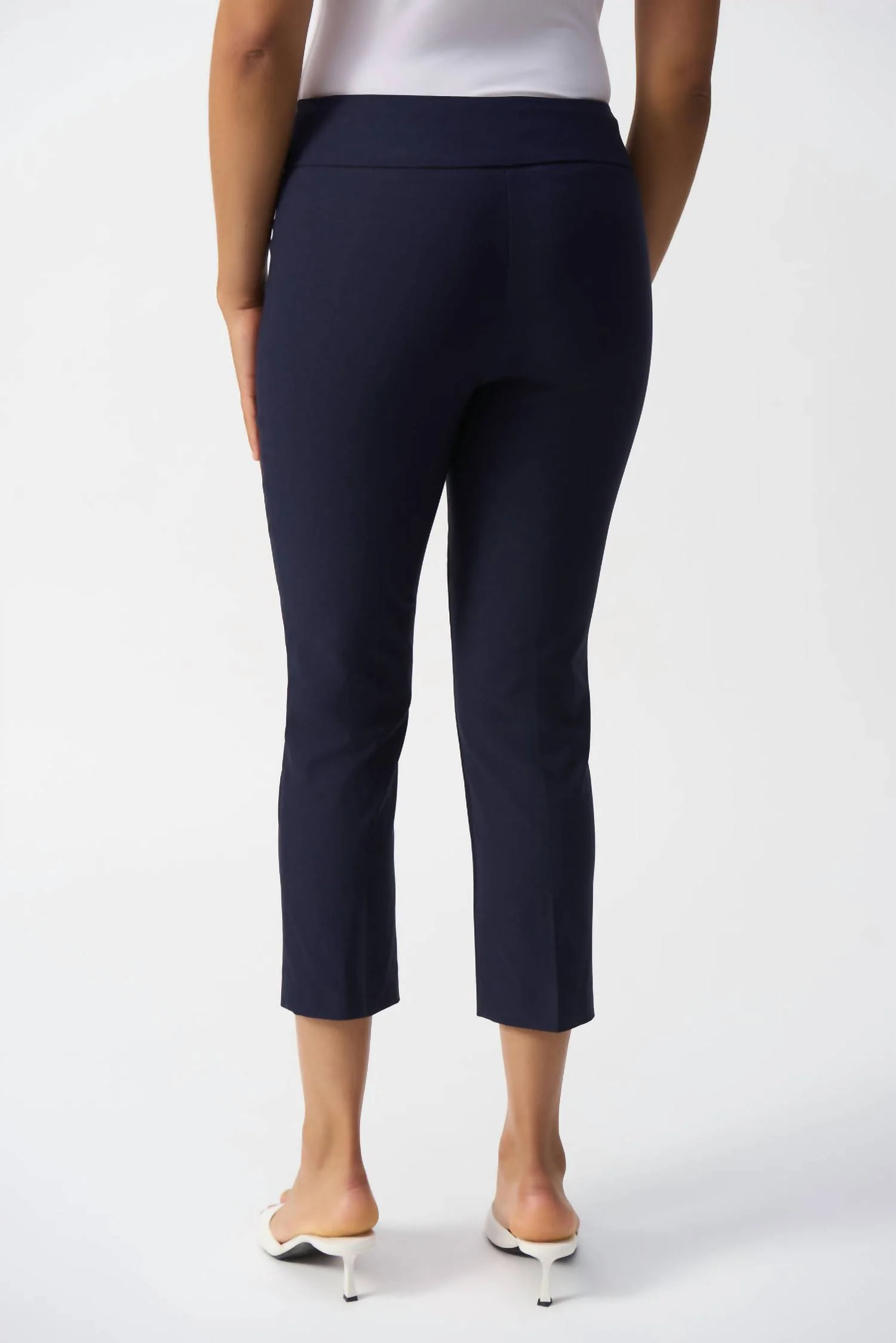 Capri Pant In Navy