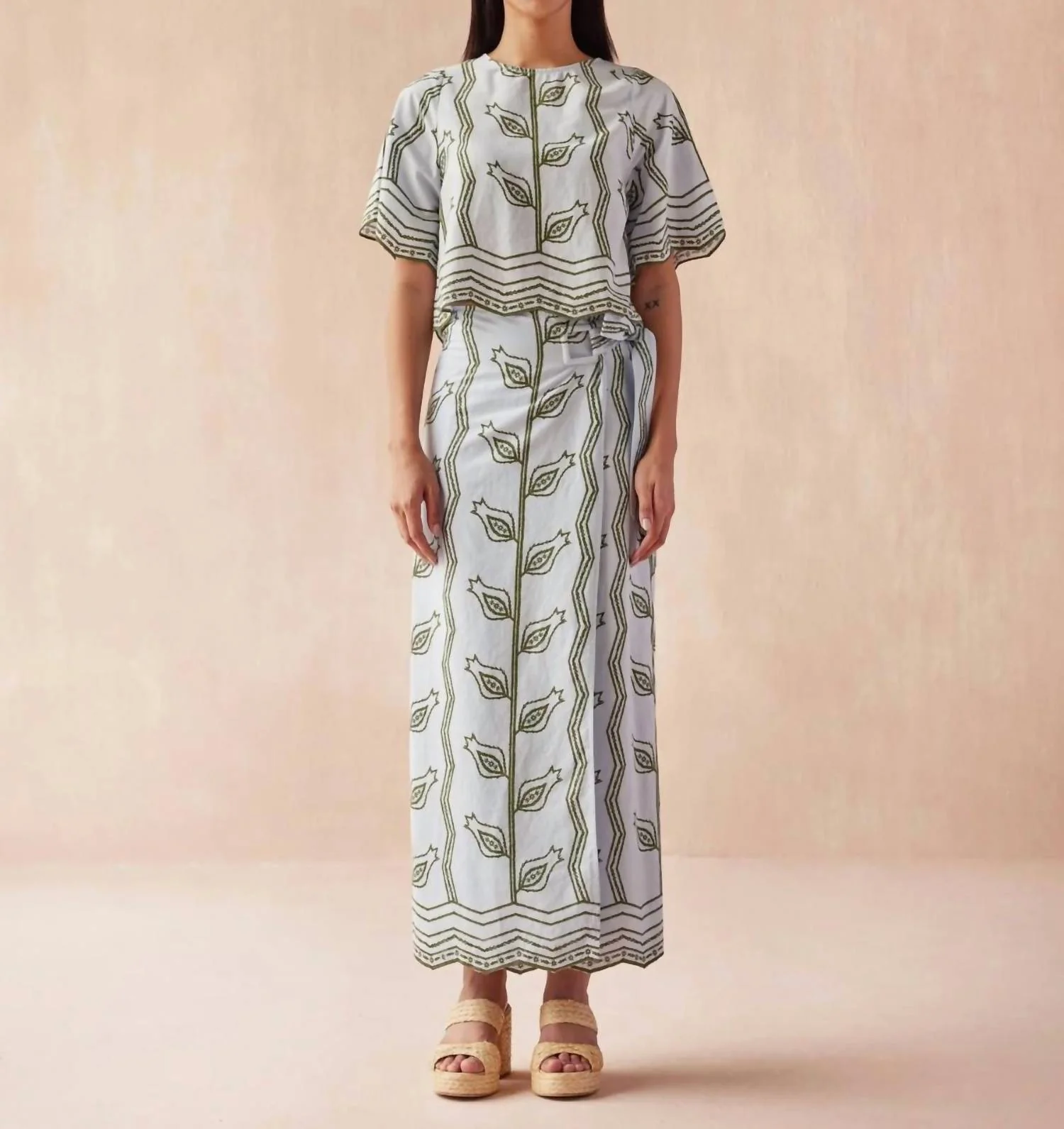 Sammi Midi Skirt In Vani Dew