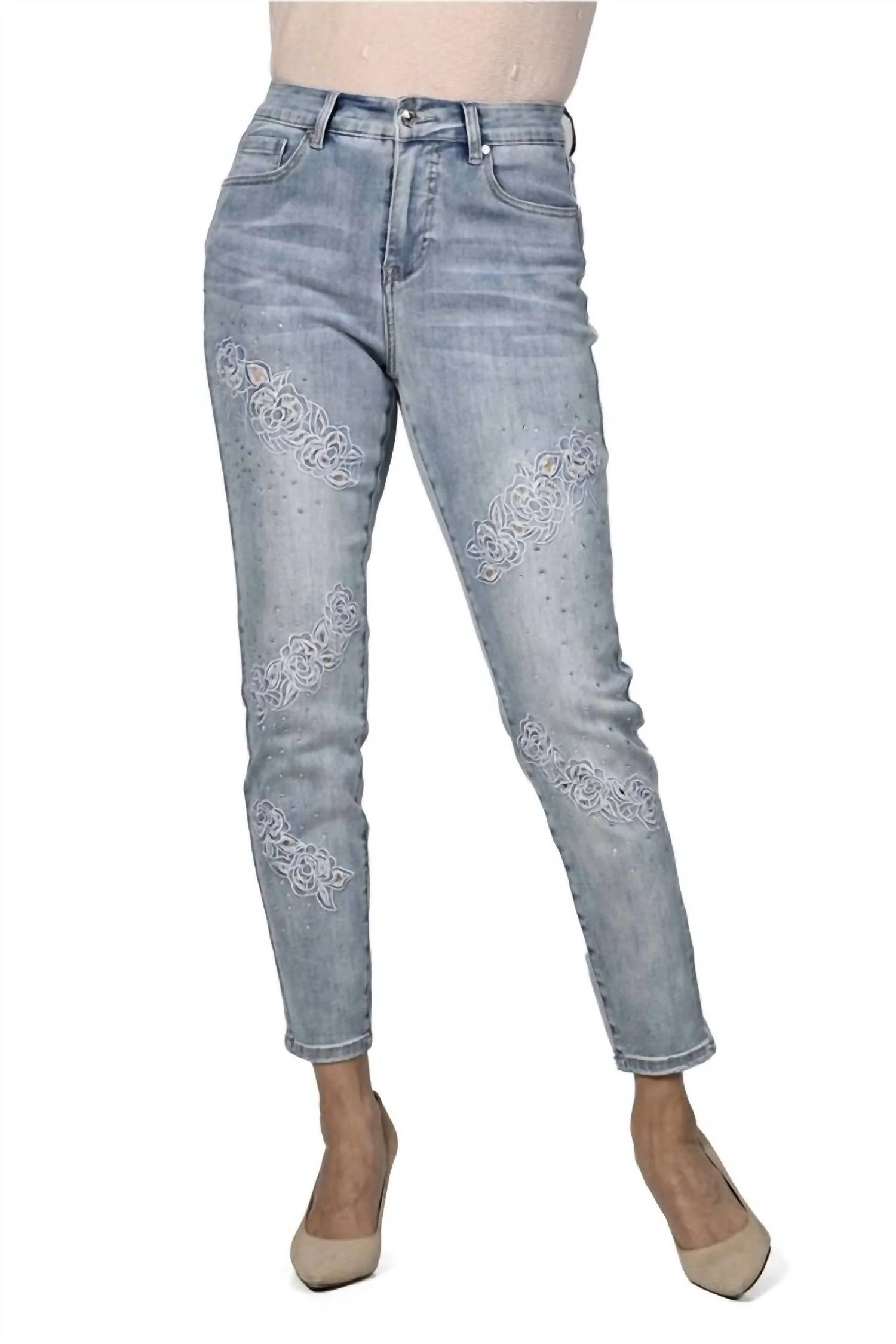 Embroidered Jean In Blue