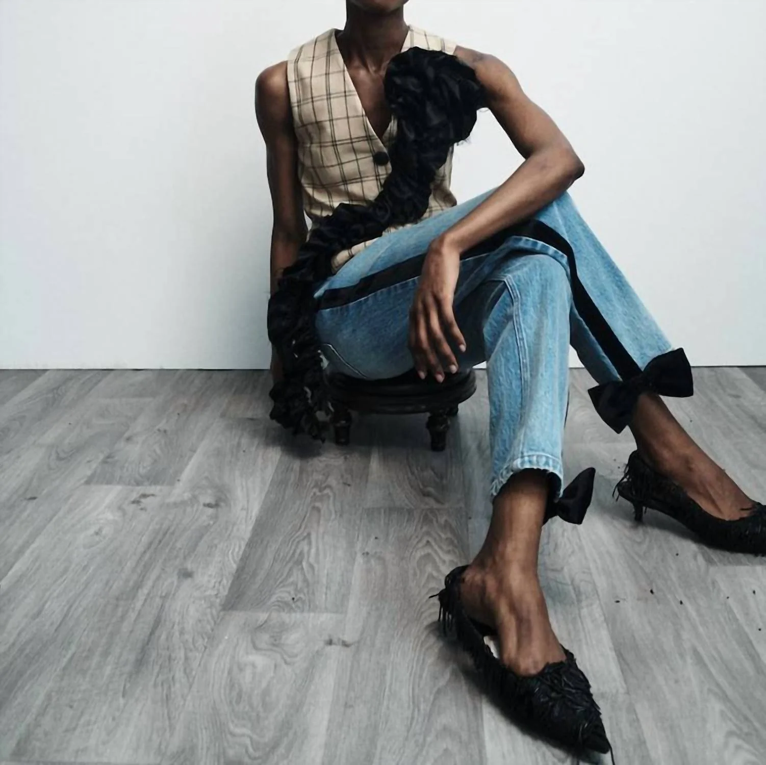 Libby Ankle Jeans With Velvet Stripe & Bows In Medium Distressed Wash/black