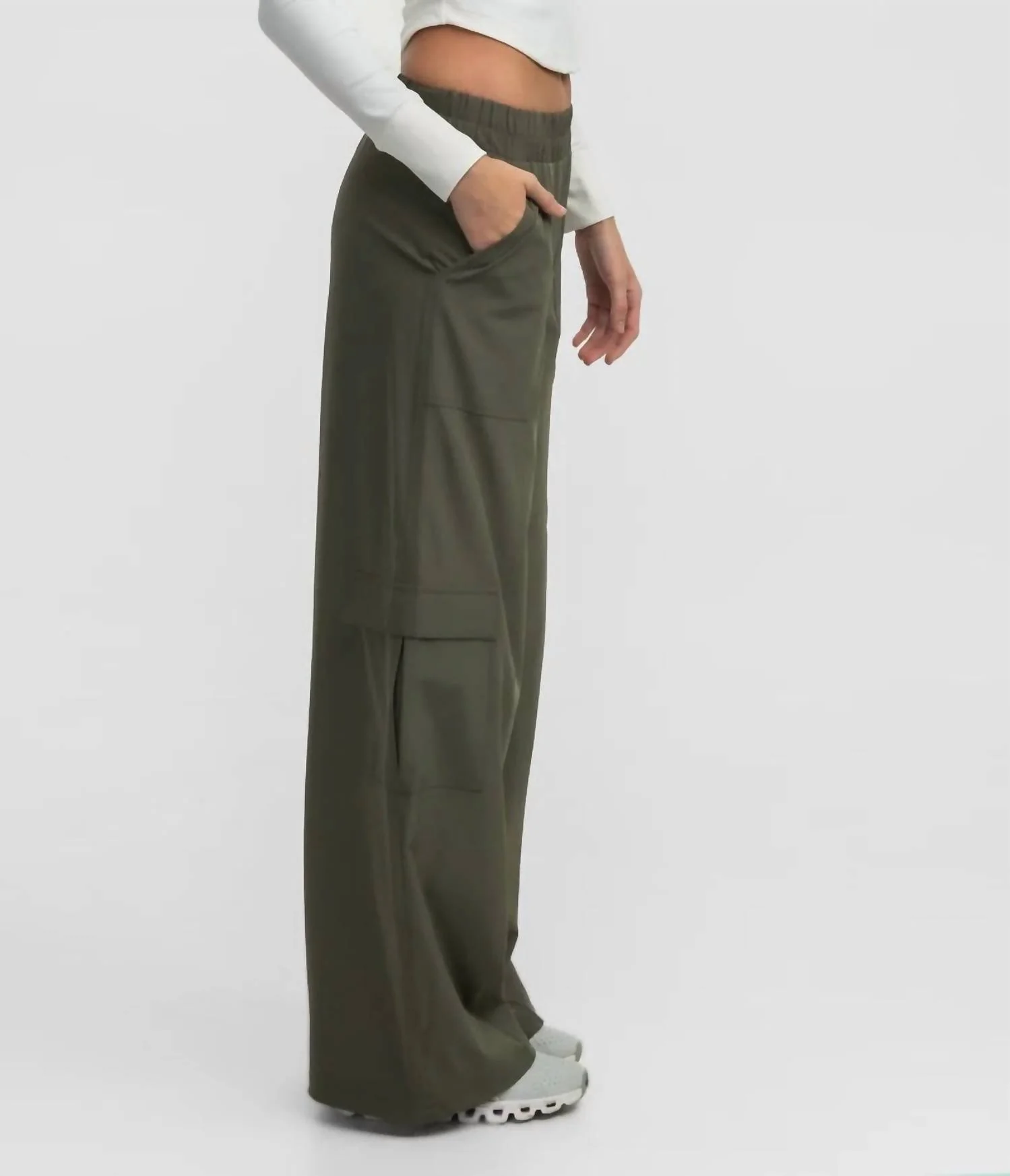 Adjustable Hybrid Cargo Pants In Cedar
