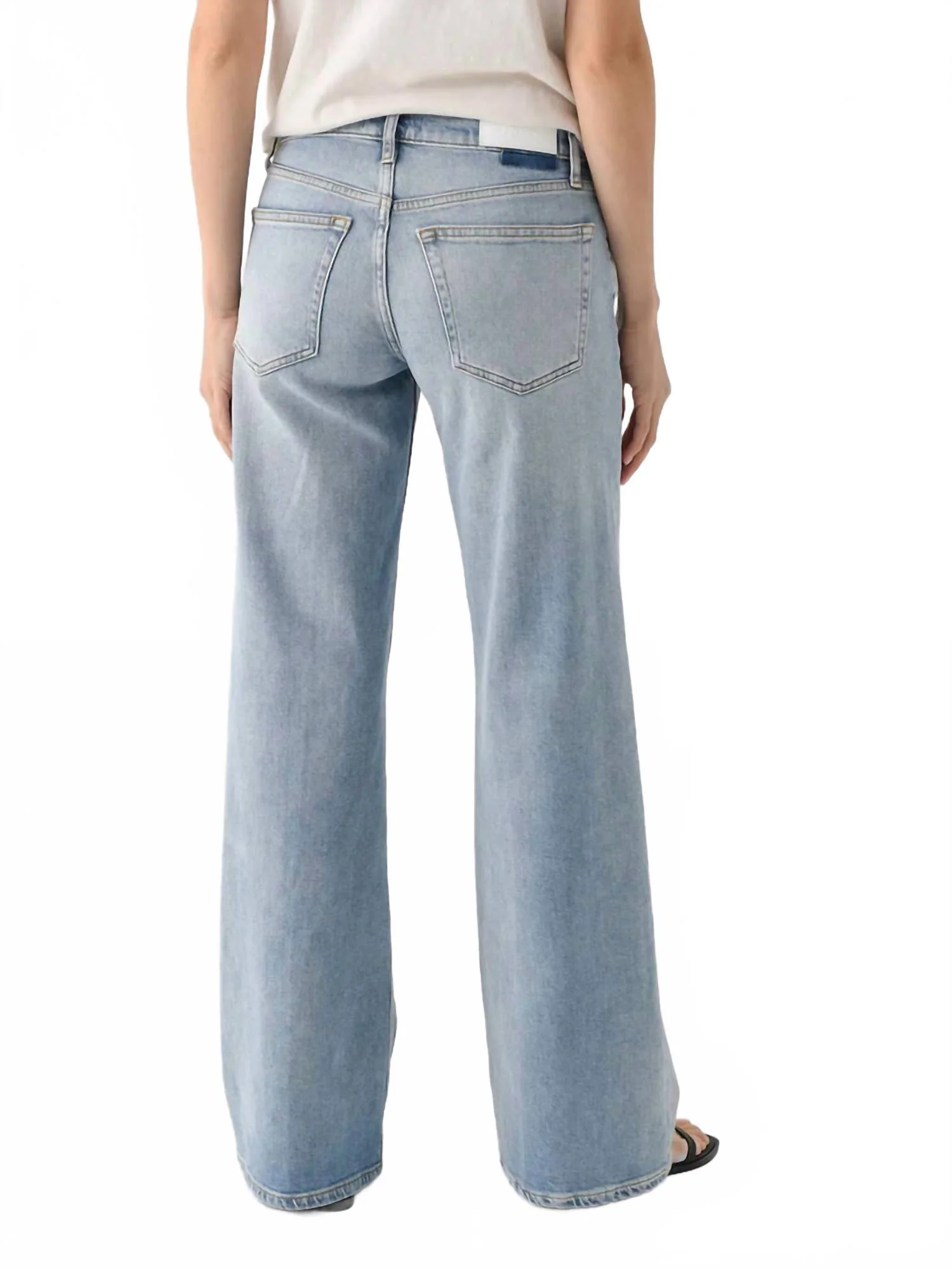 Mid Rise Wide Leg Jeans In Mid 90S