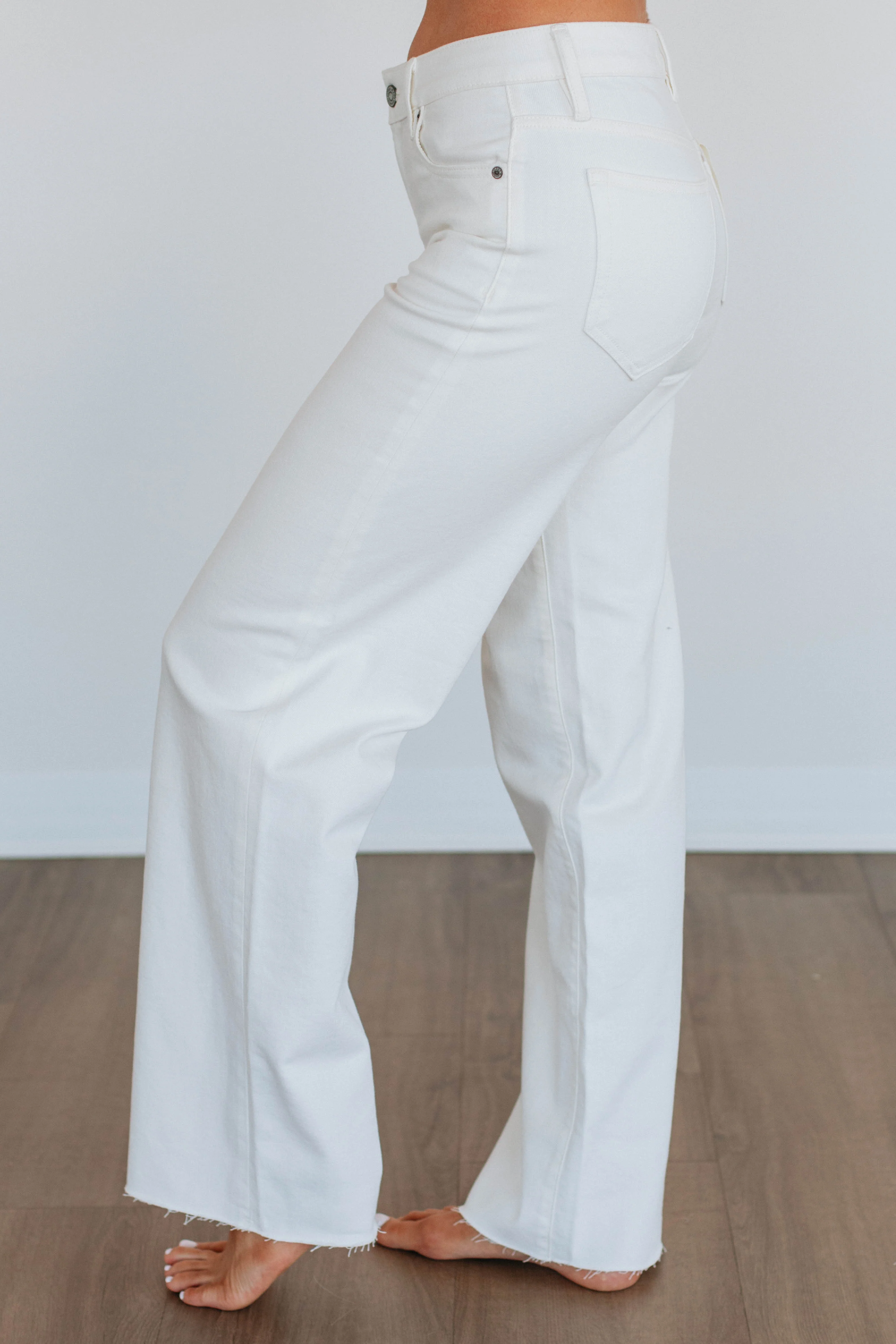 Logan Hidden Jeans - Ivory