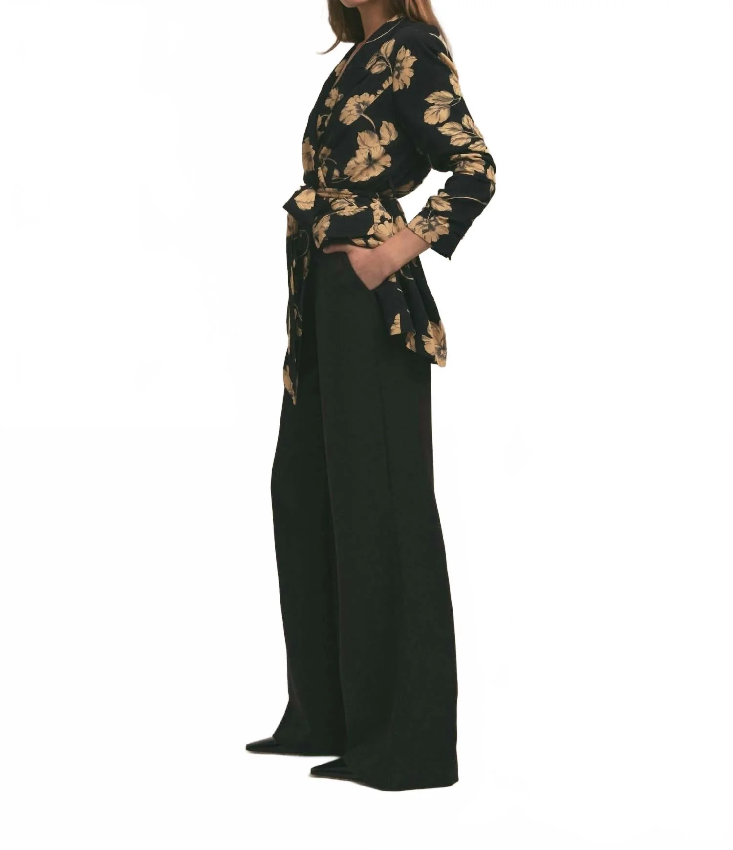 Adrienne Blazer In Noir Fleur