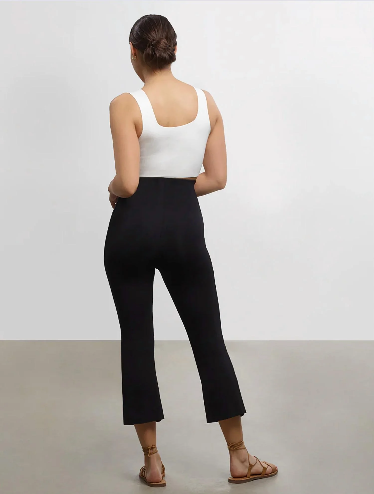 Neoprene Cropped Flare Leggings In Black