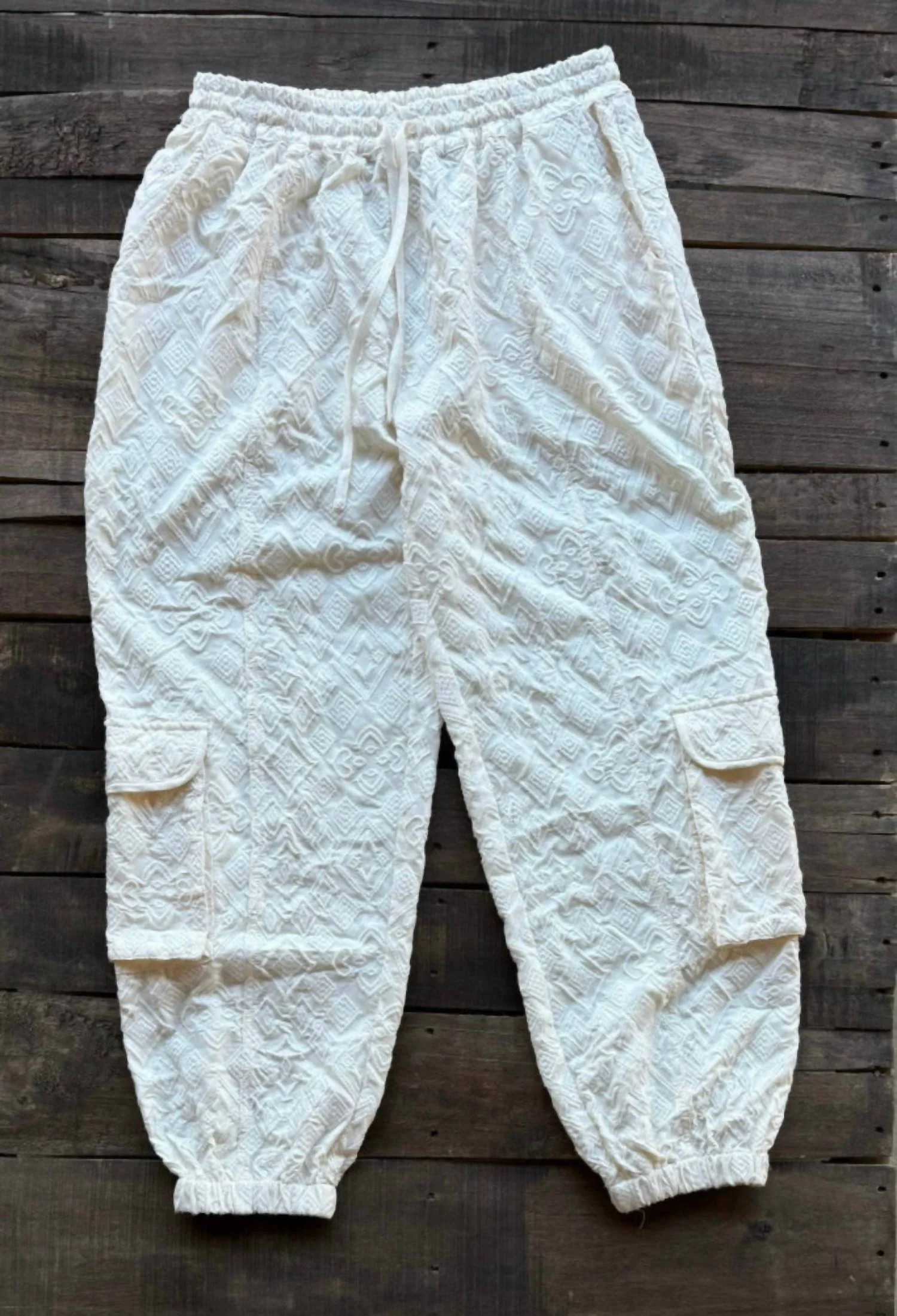 Diamond In The Rough Jogger In Off White