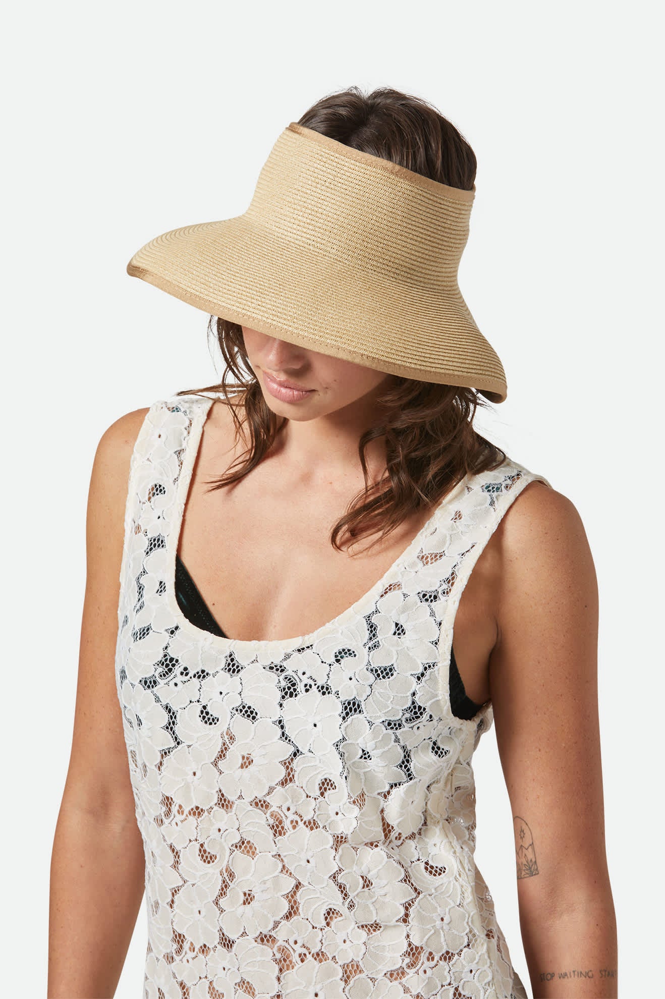 Ivy Packable Straw Visor - Tan