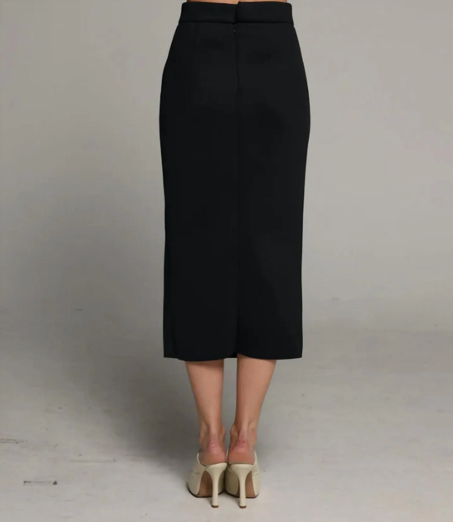 Lola Pencil Skirt In Black