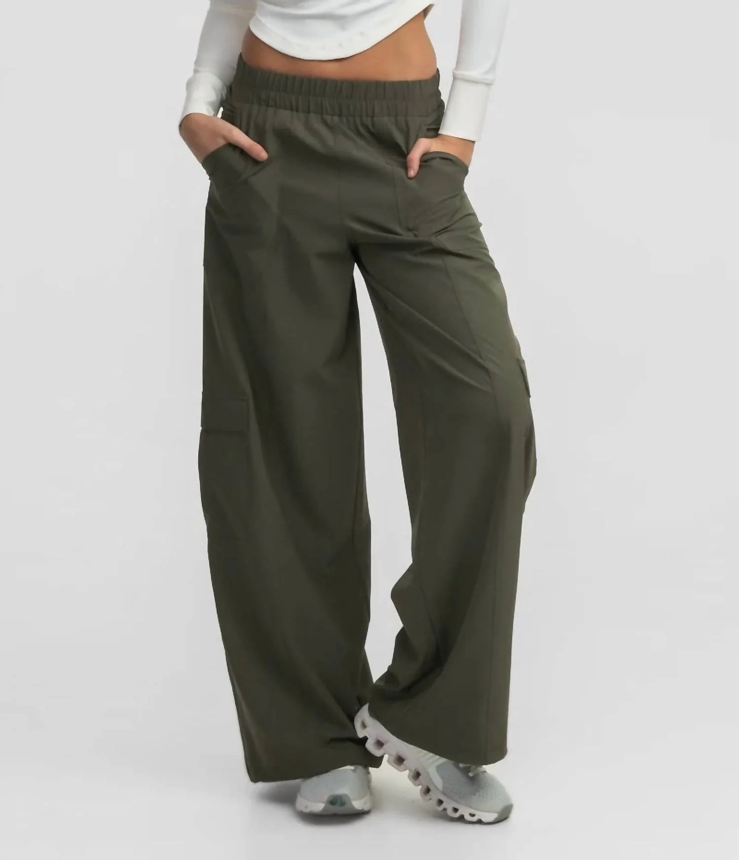 Adjustable Hybrid Cargo Pants In Cedar