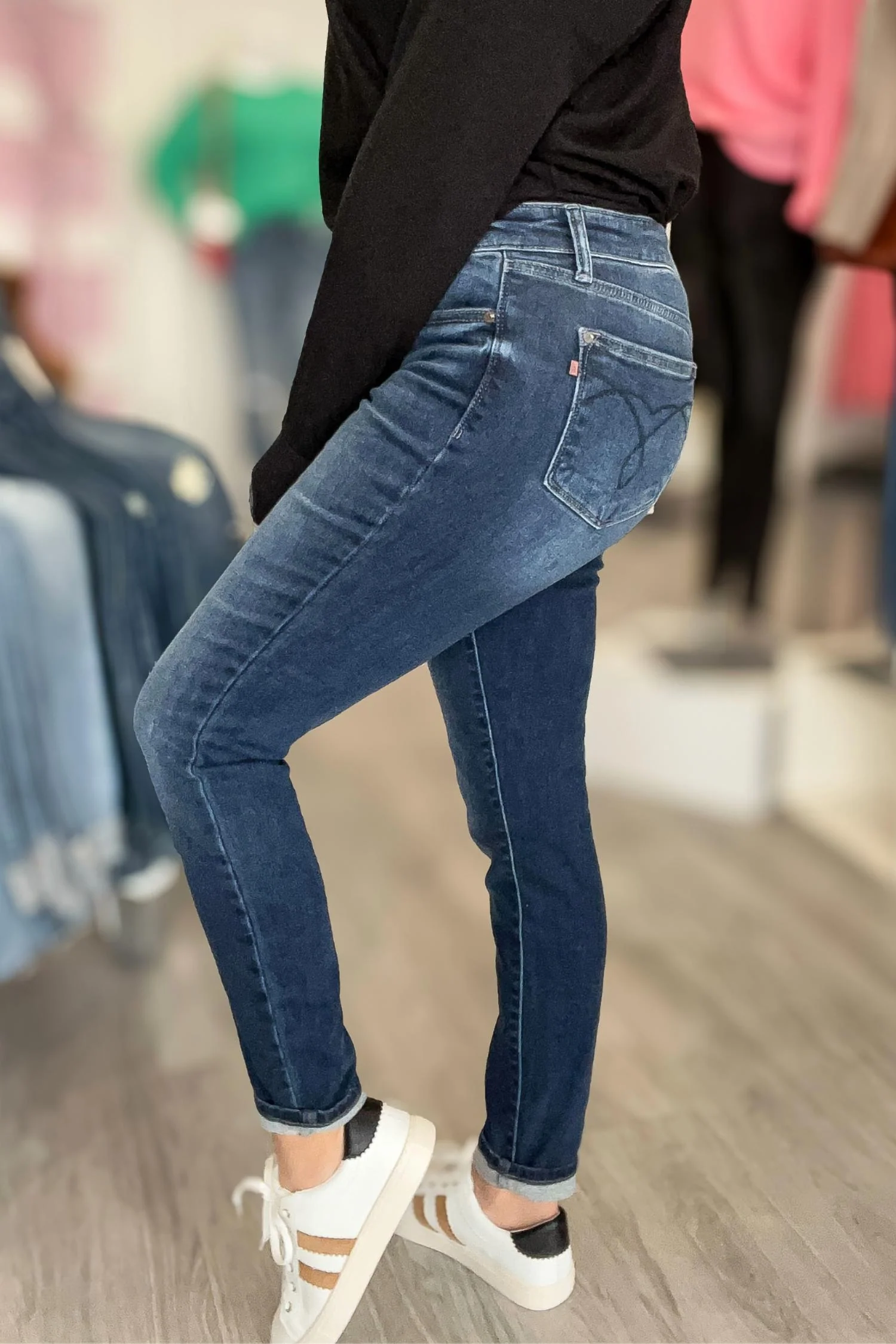 Melody Mid Rise Thermal Skinny In Dark Wash