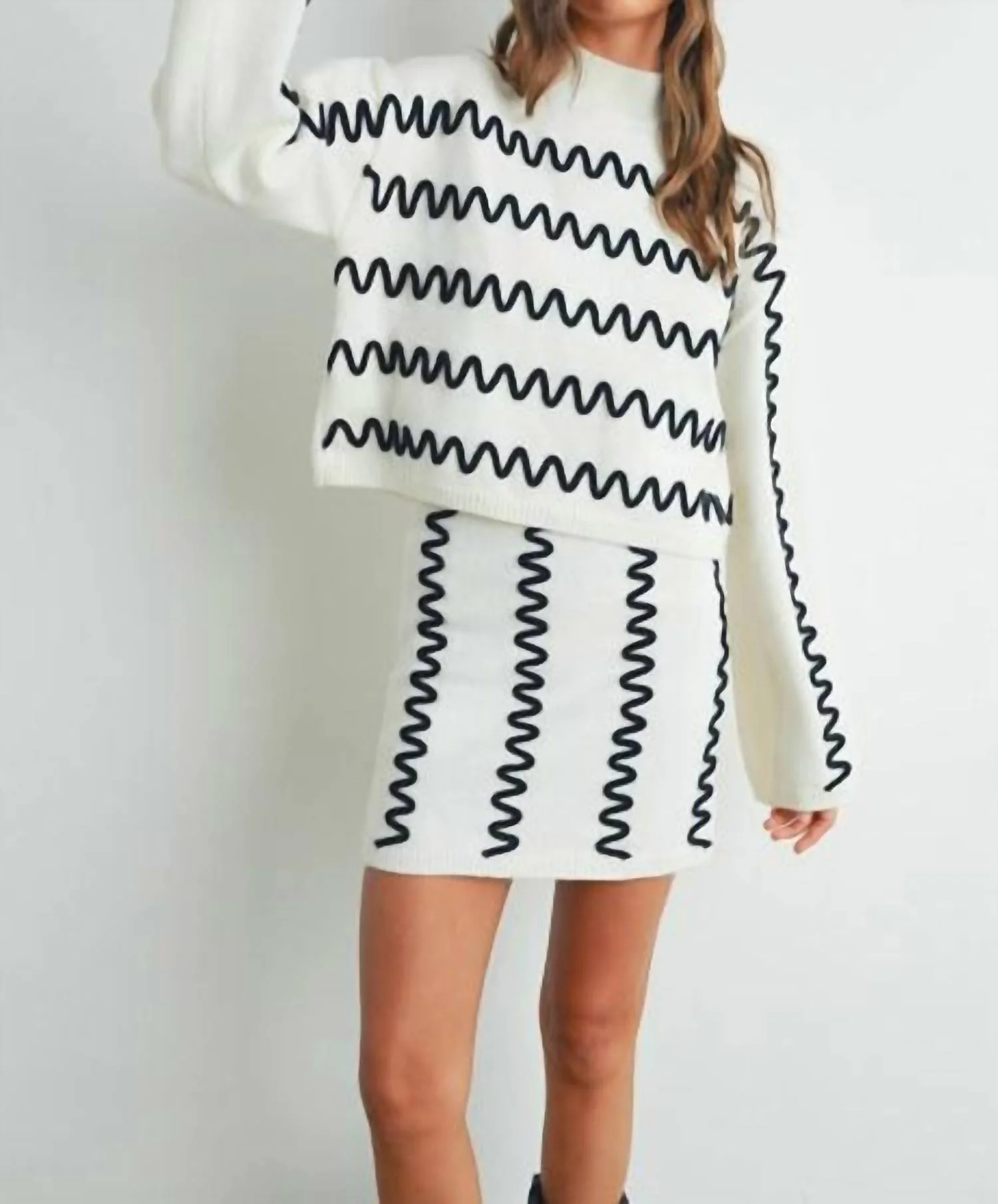Wavy Stripe Mini Skirt In Cream