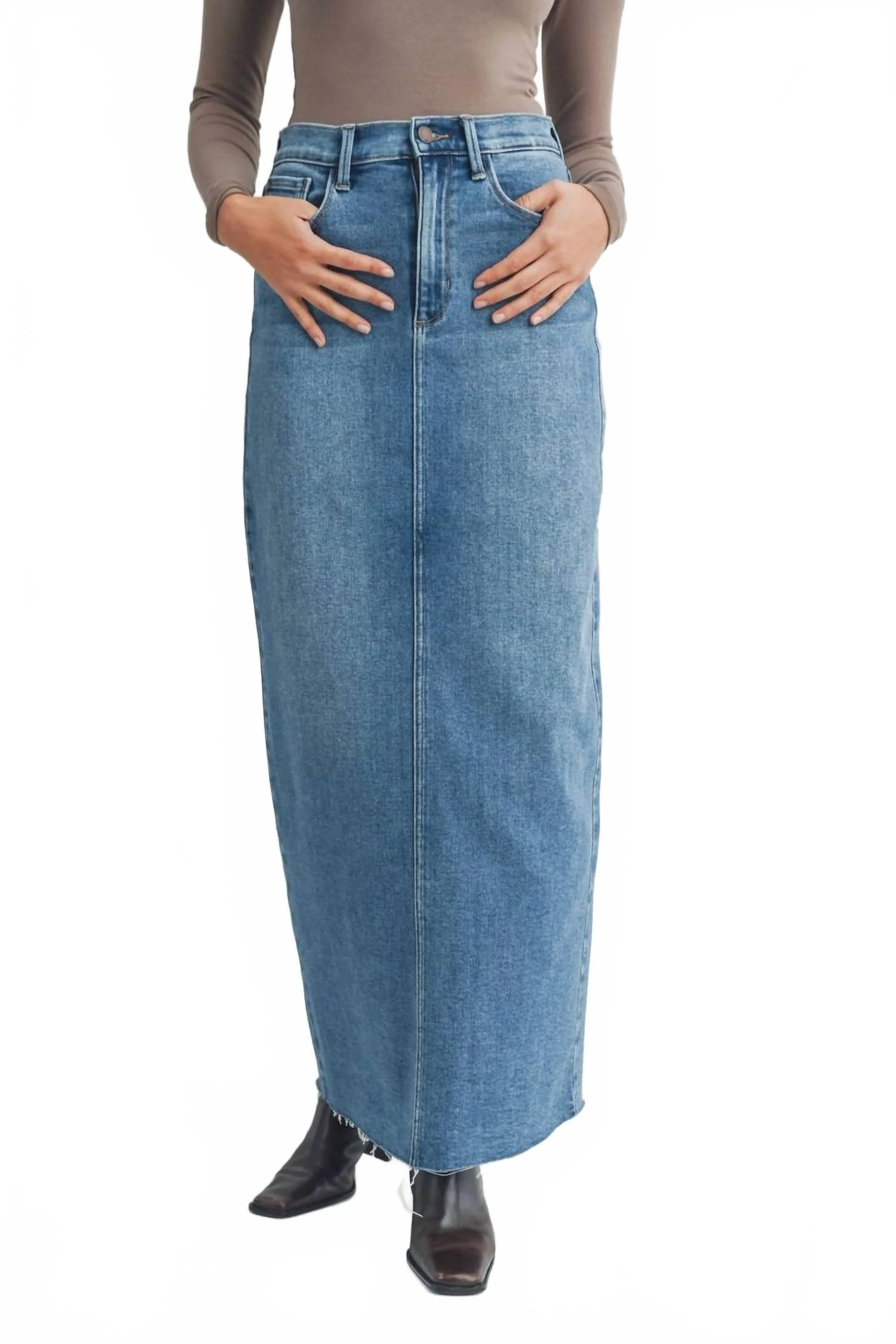 Abby Maxi Denim Skirt In Mediium Wash