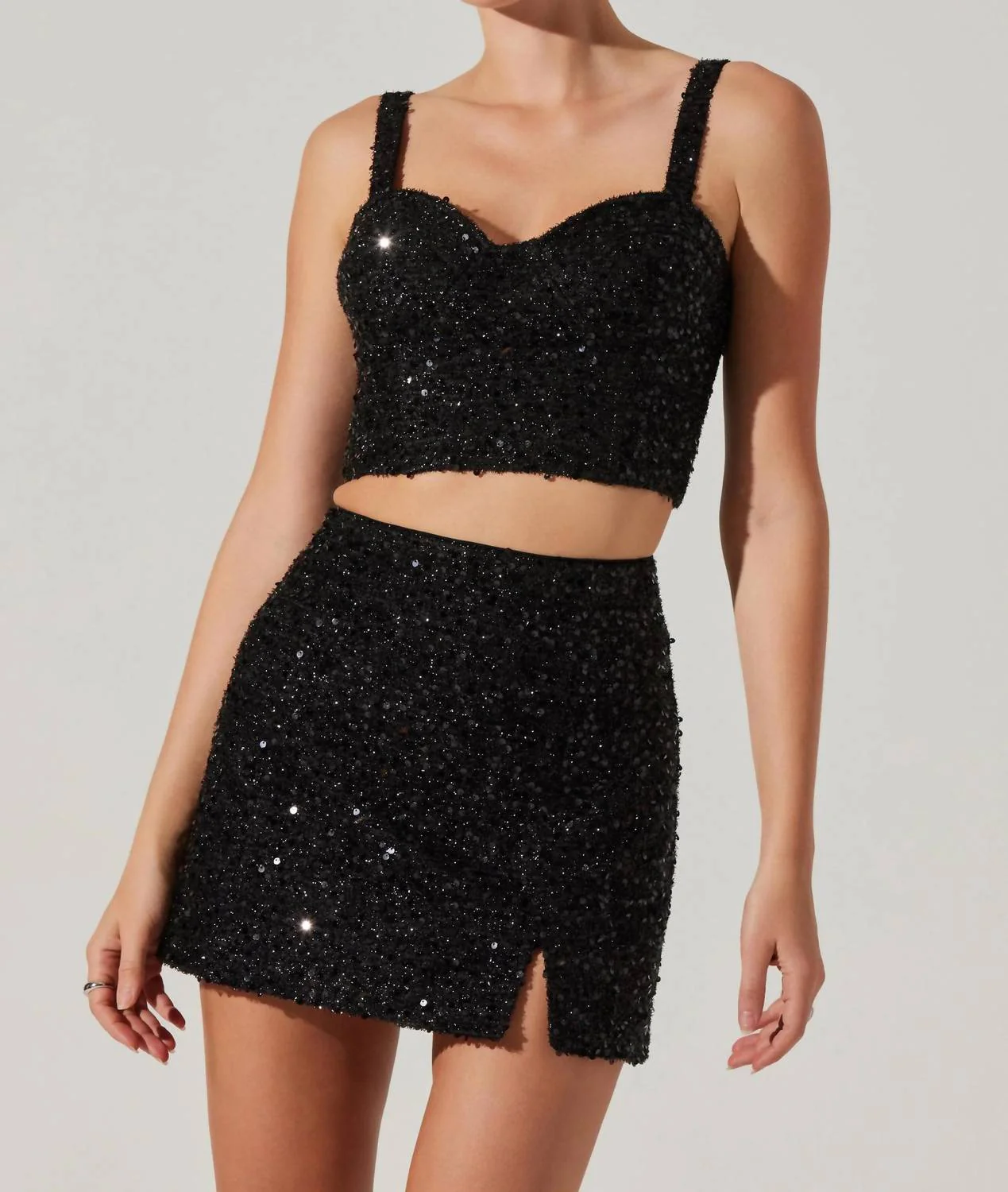 Suiren Skirt In Black