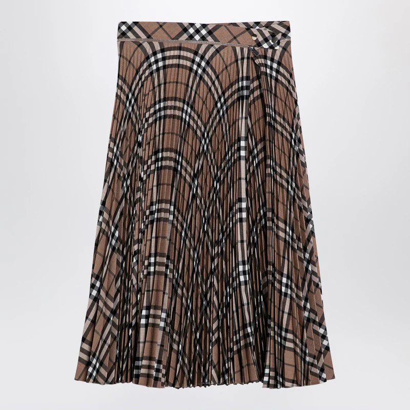 Burberry Women's Check Pattern Pleated Skirt