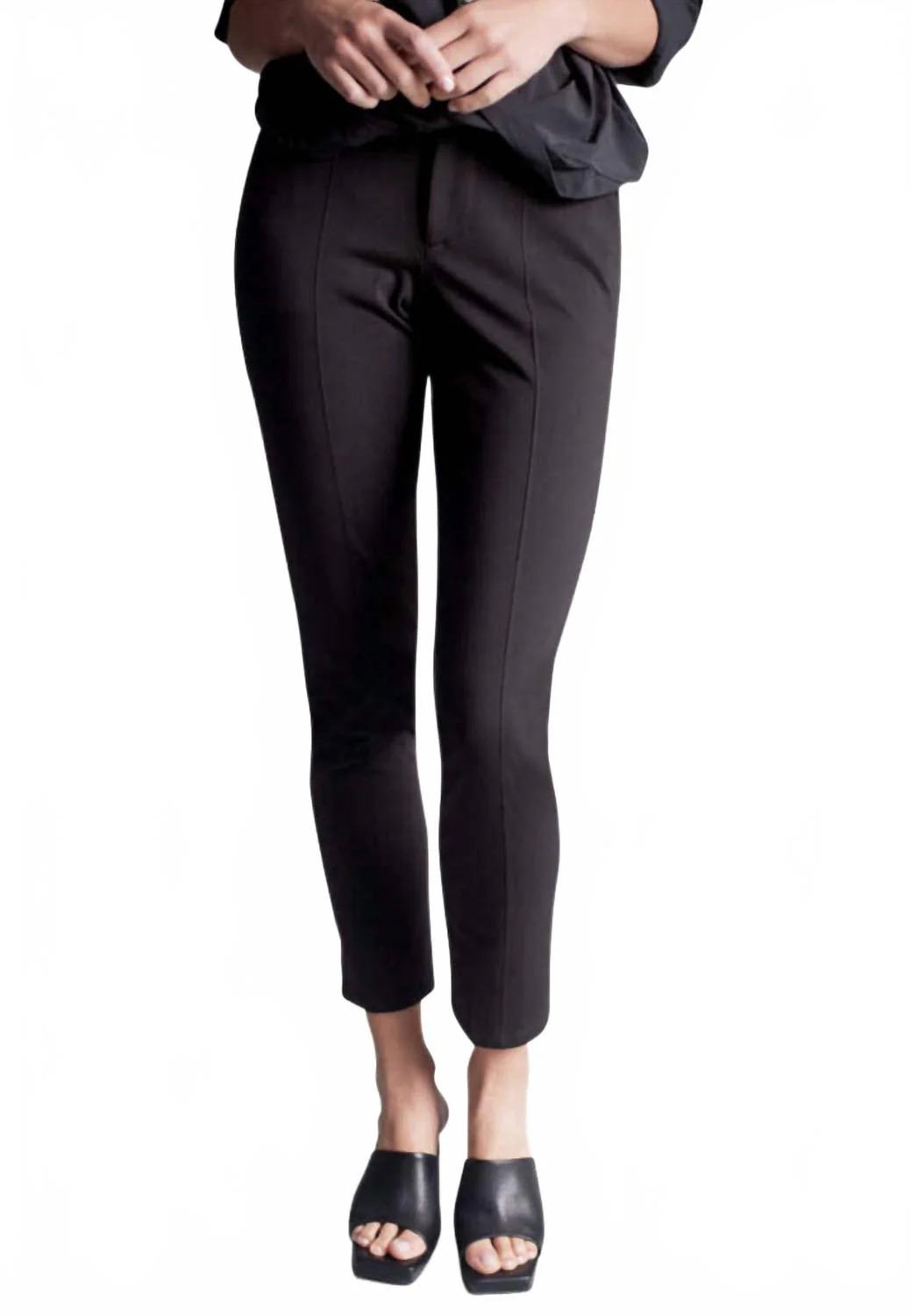 Easy Street Stretch Chino Pant In Black