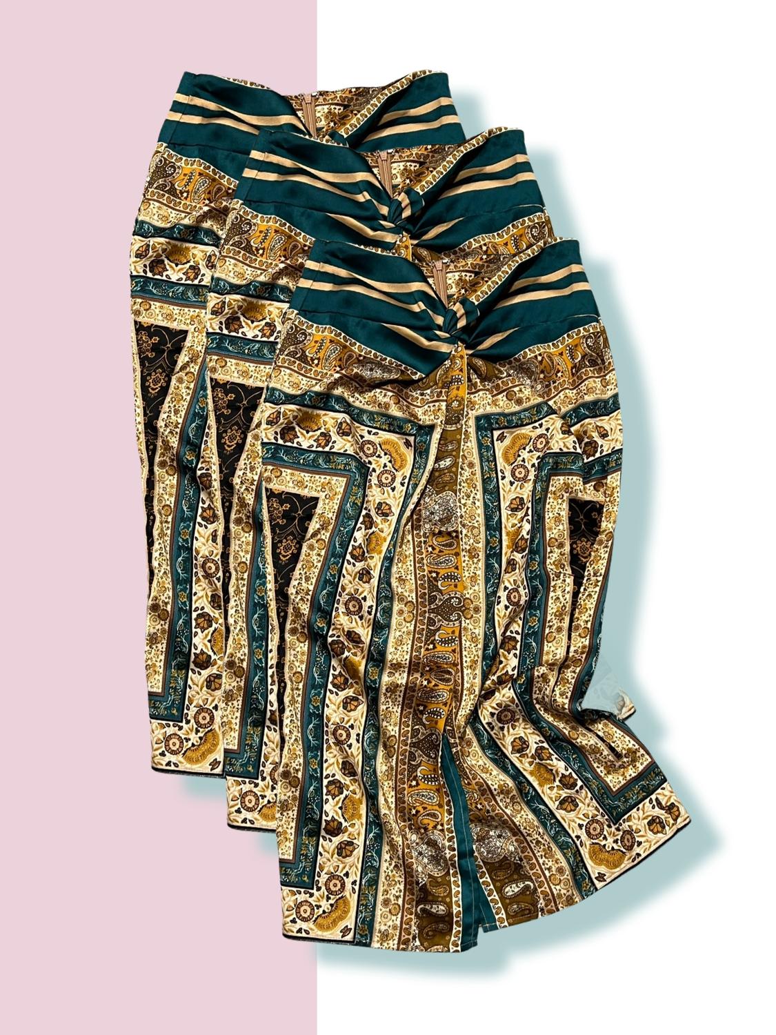 Hold Up Skirt In Multicolor