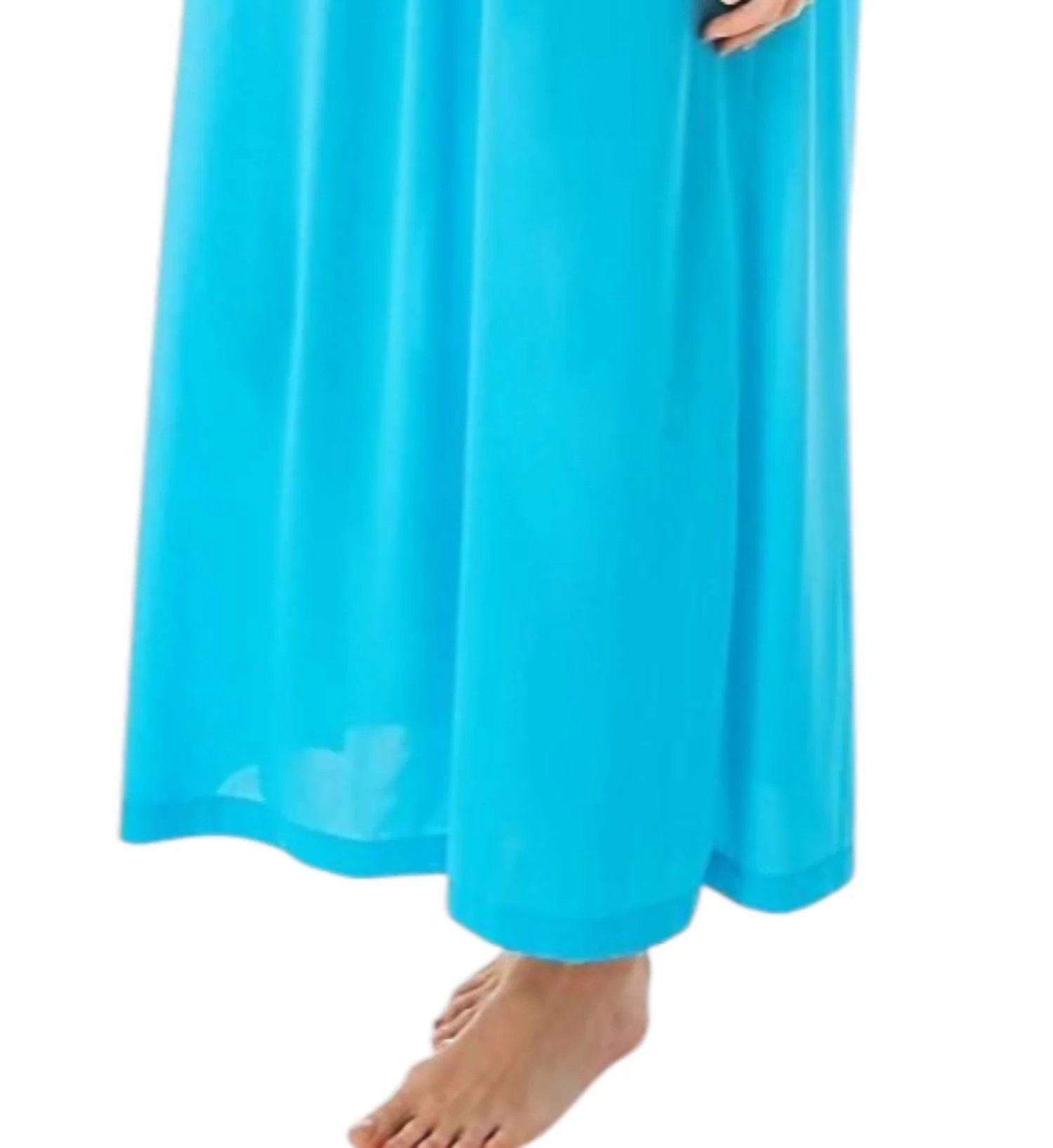 Petals 53 Inch Long Sleeve Gown In Turquoise