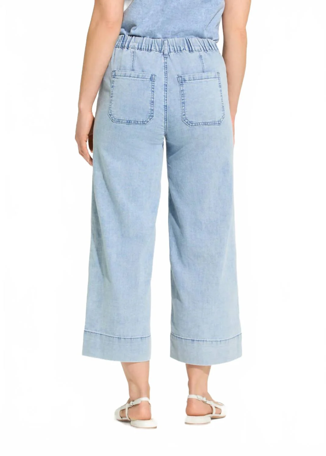 Women's Cropped Jeans In Powder Wash
