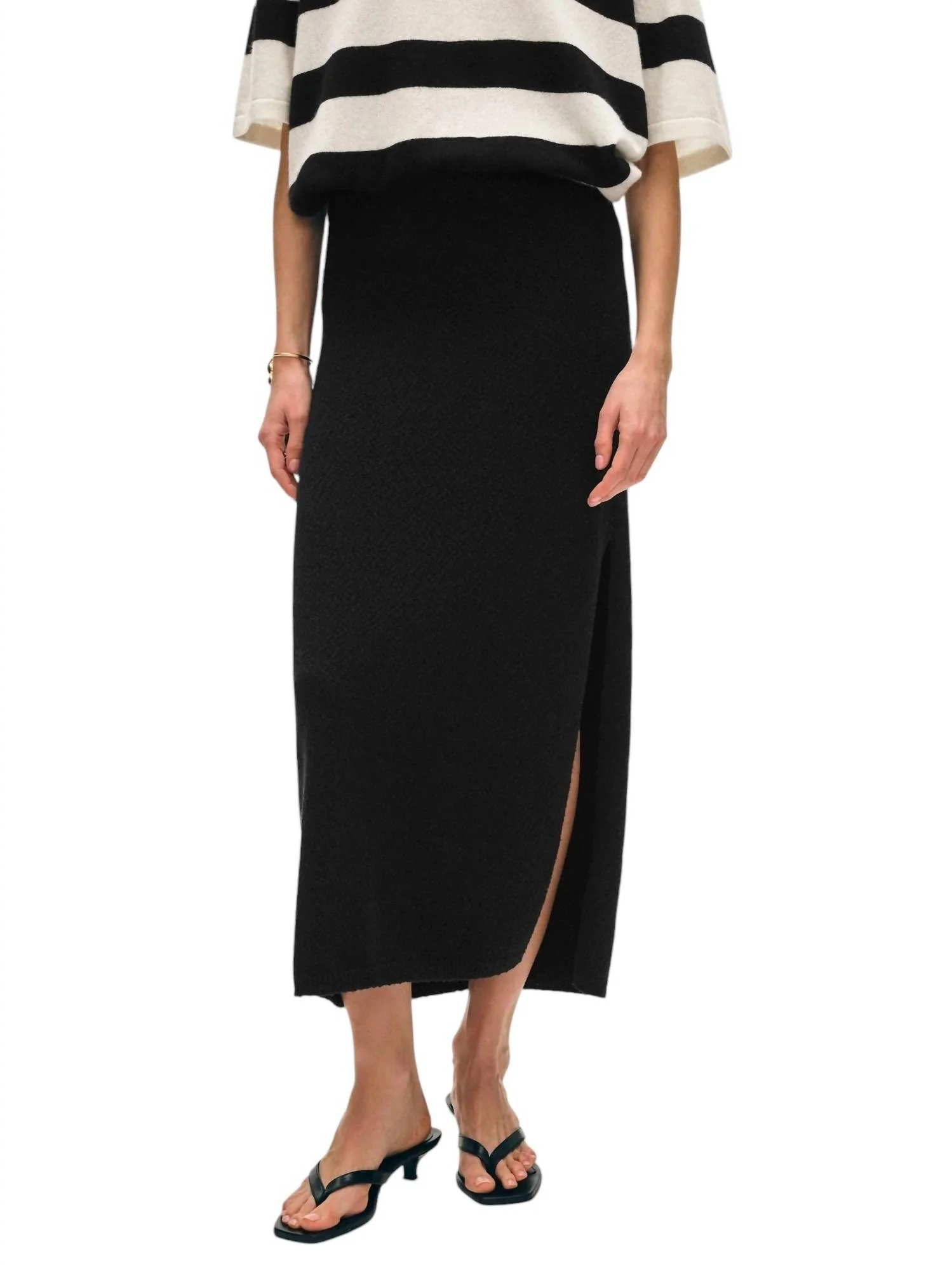 Cotton Slub Slit Skirt In Black