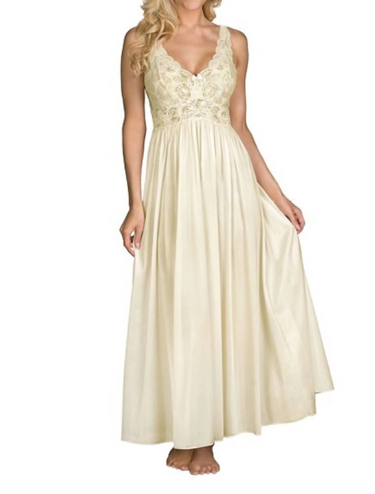 Silhouette 53 Inch Sleeveless Long Gown In Ivory