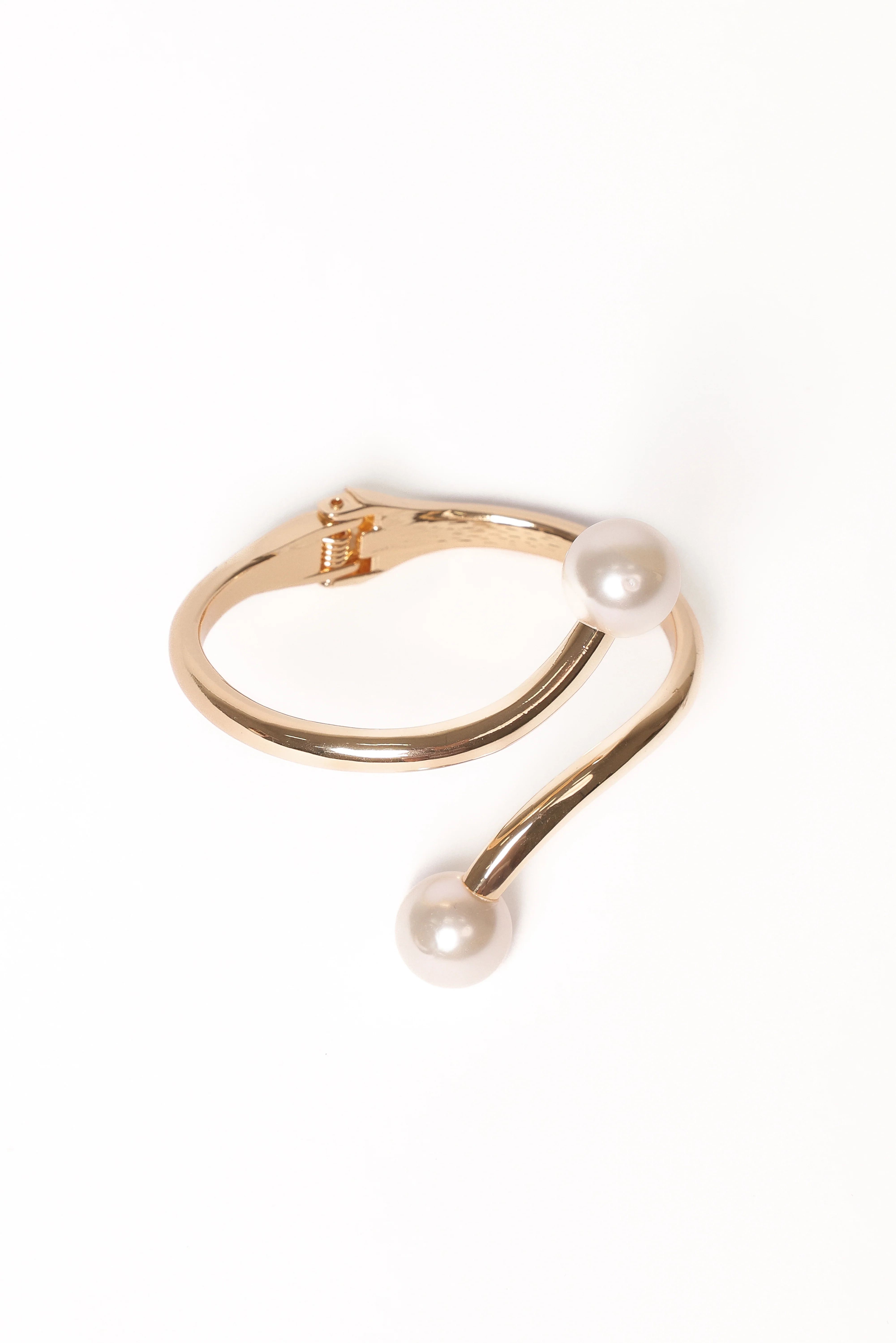 Petra Cuff - Gold/Pearl