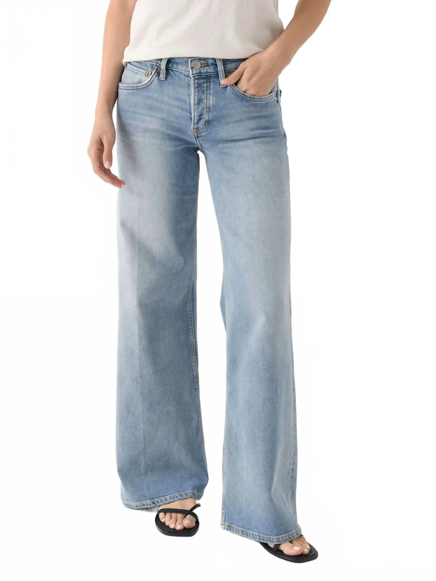 Mid Rise Wide Leg Jeans In Mid 90S
