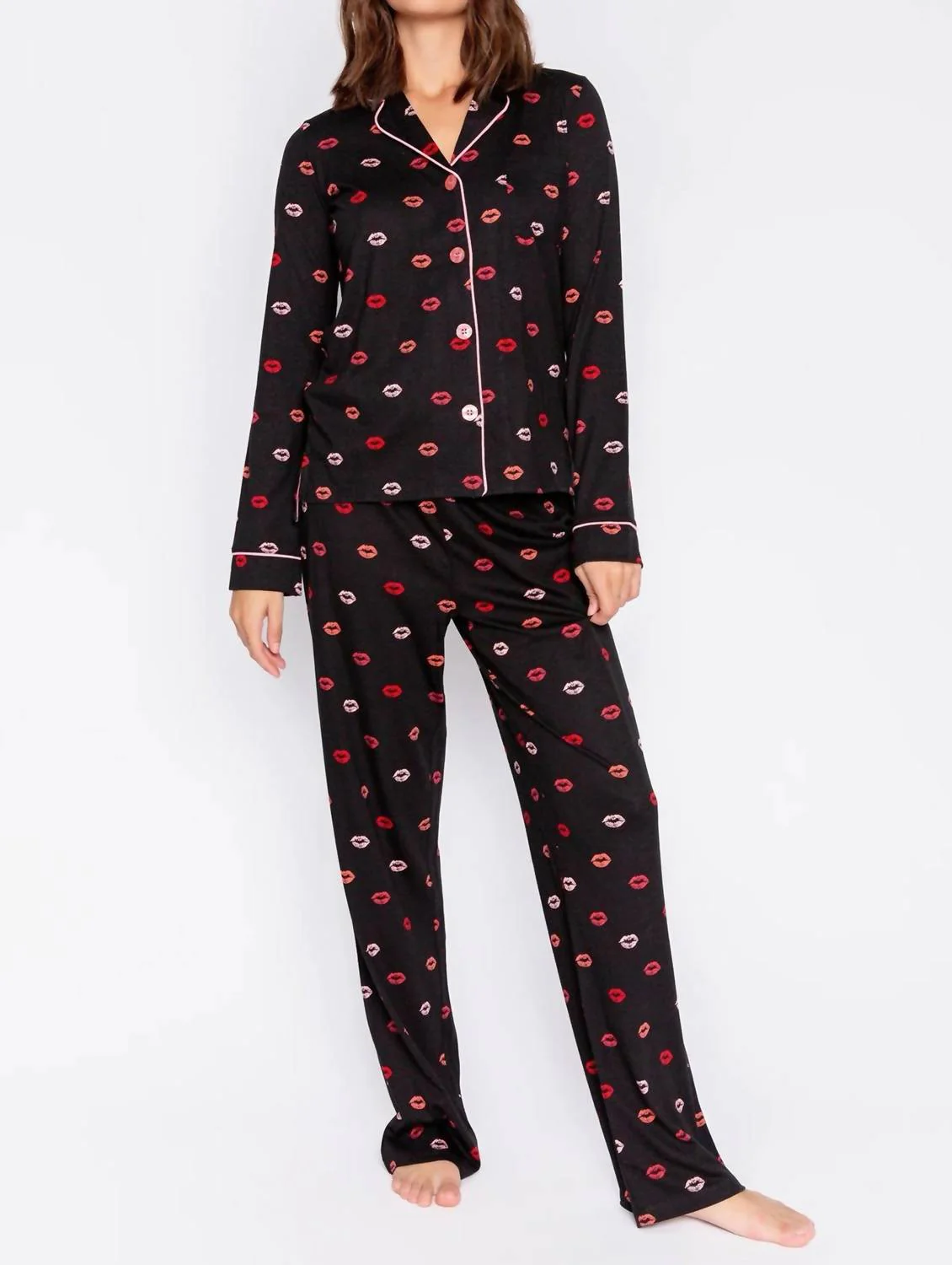 Be Mine Lip Print Pajama Set In Black