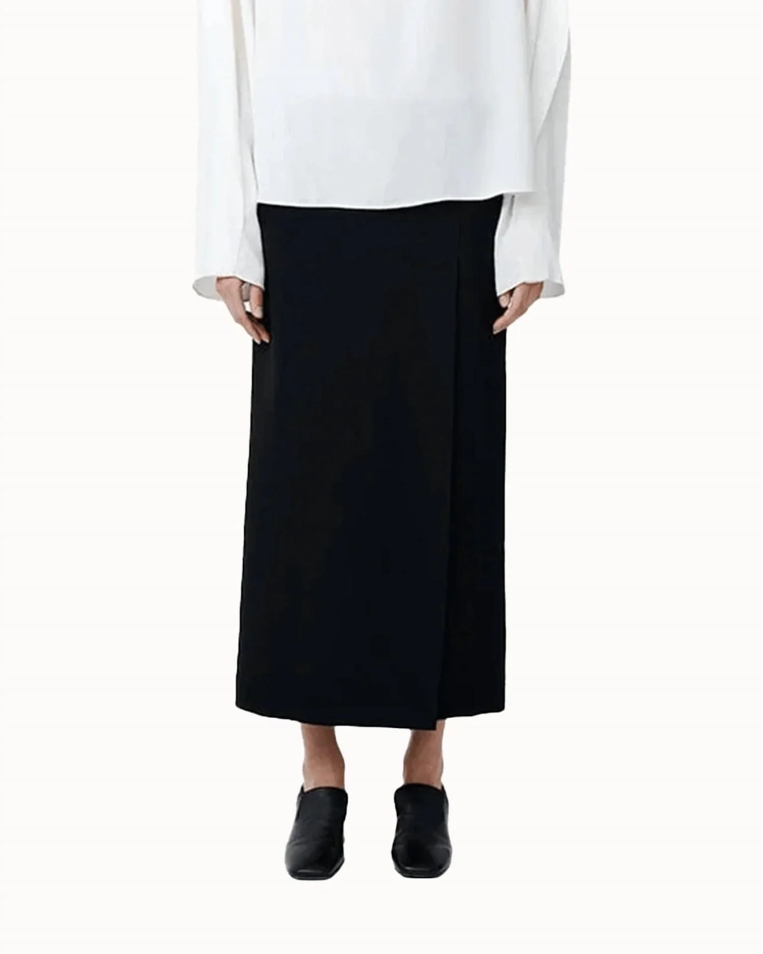 Leland Skirt In Black