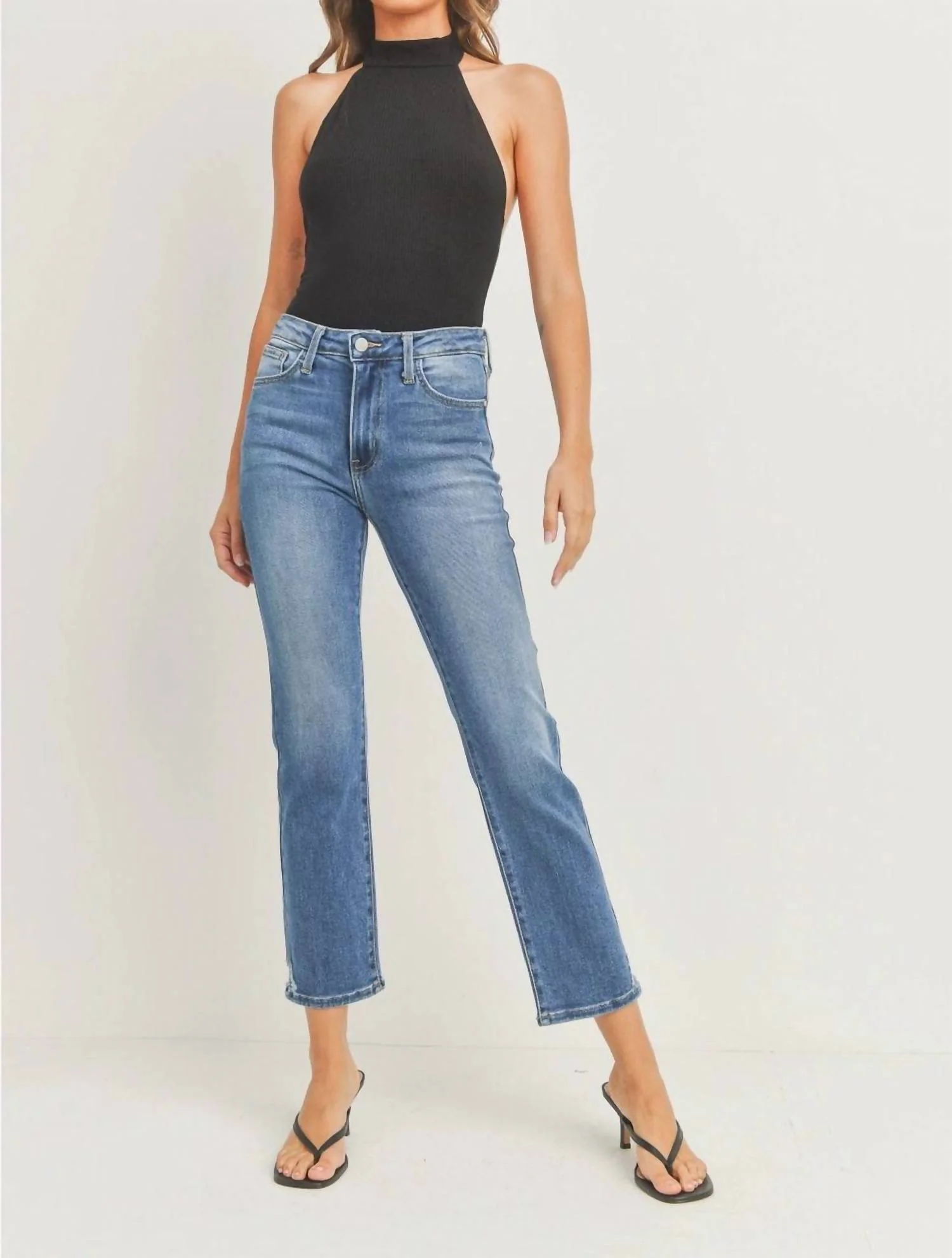 Slim Straight Distressed In Medium Wash