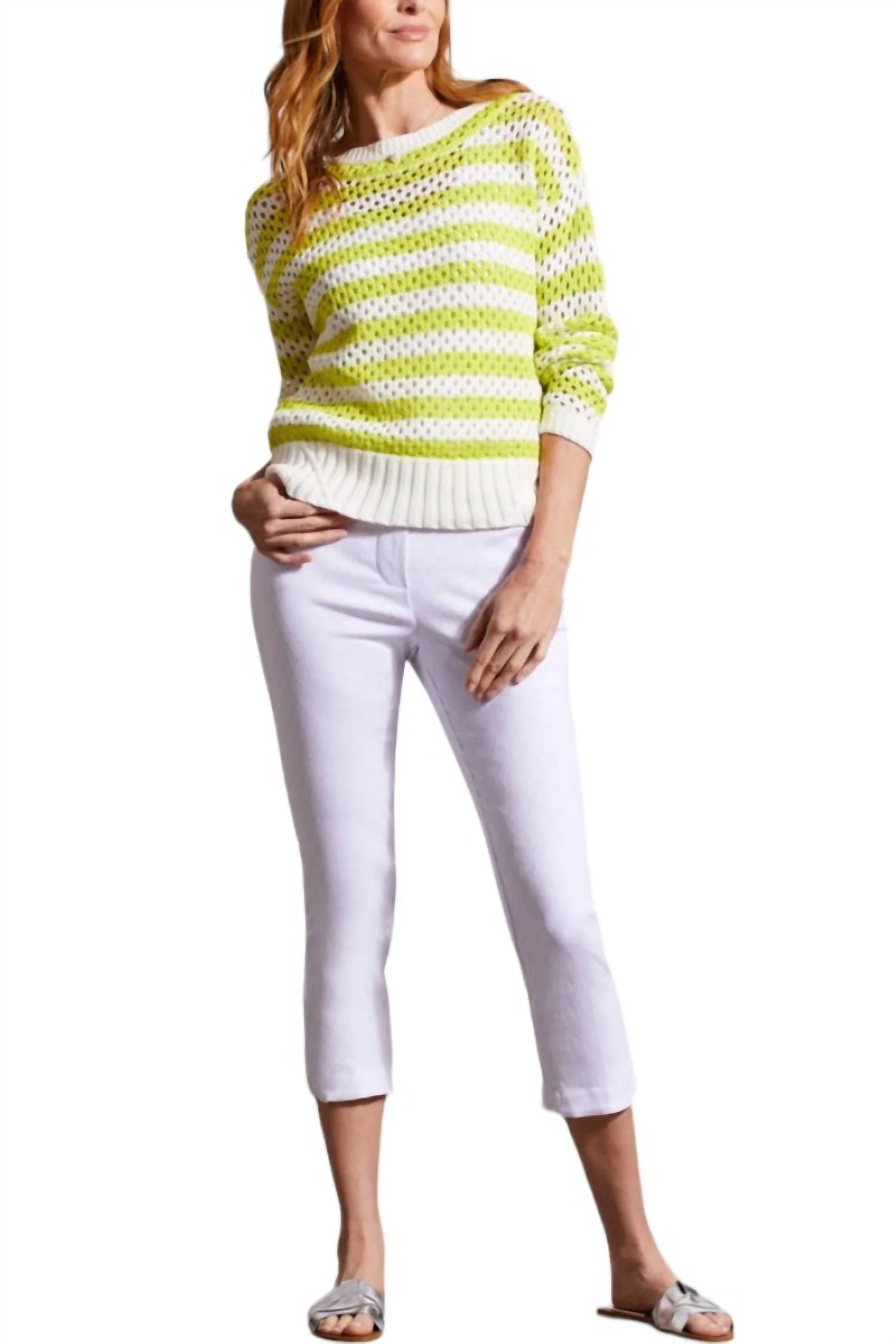 Pull On Capri With Rounded Slits Pants In White
