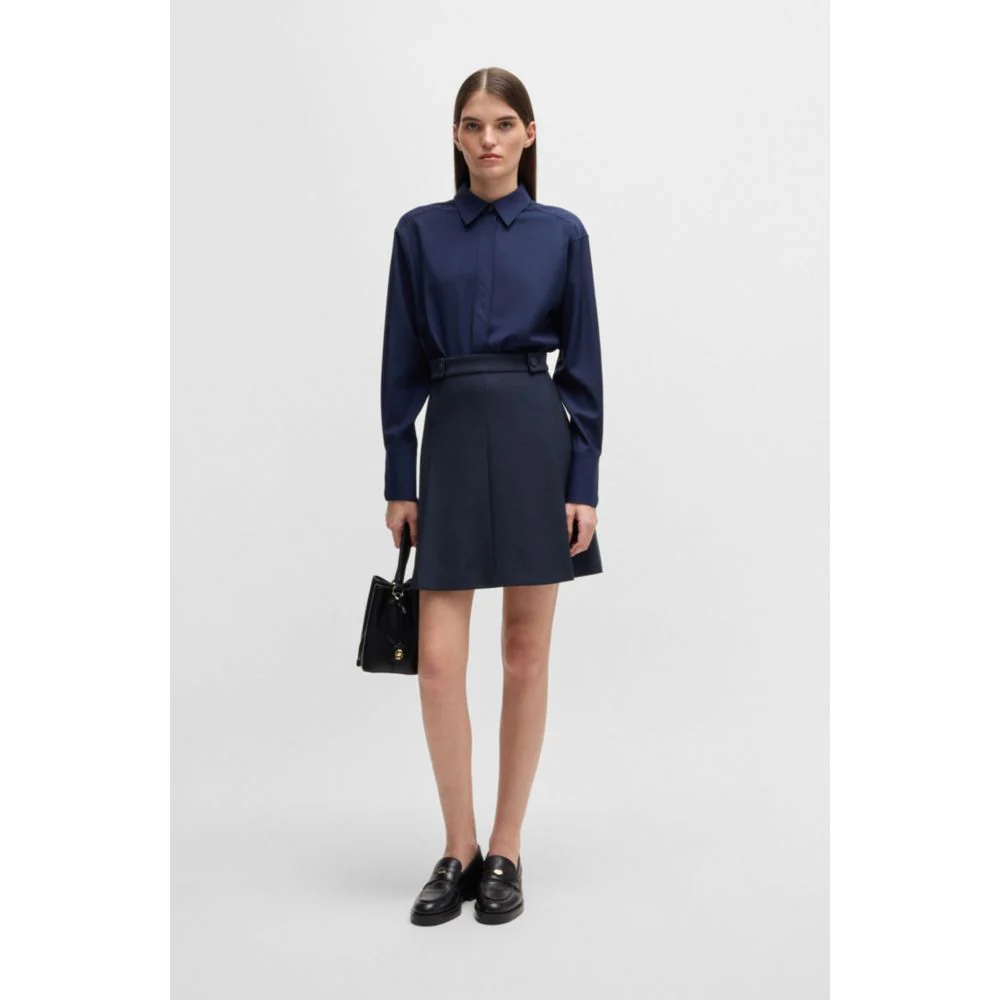 Pleat-front skirt with buttoned waist
