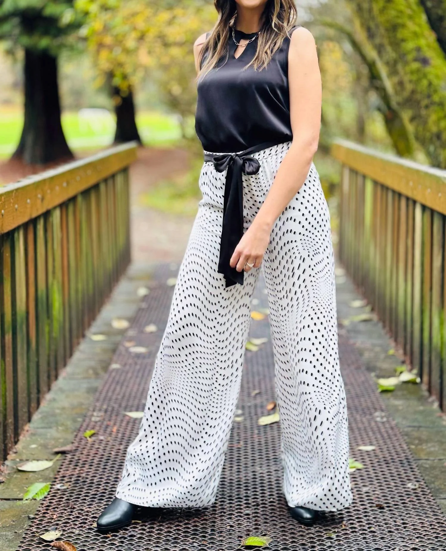 Chic Polka Dot Pants In Vanilla/multi