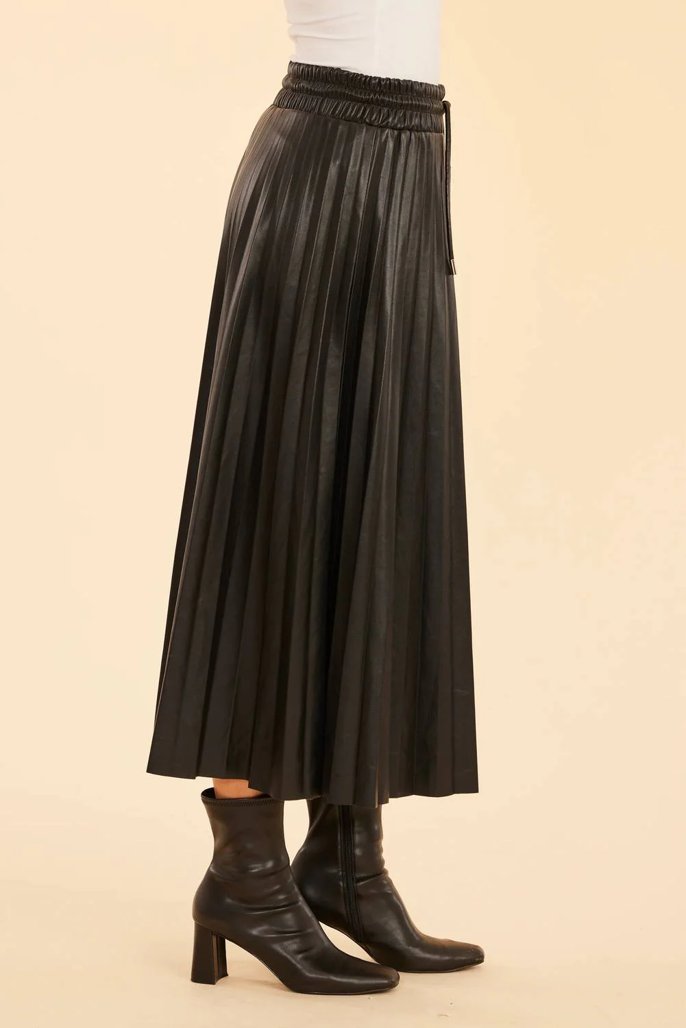 Vegan Leather Pleated Drawstring Midi Skirt In Black