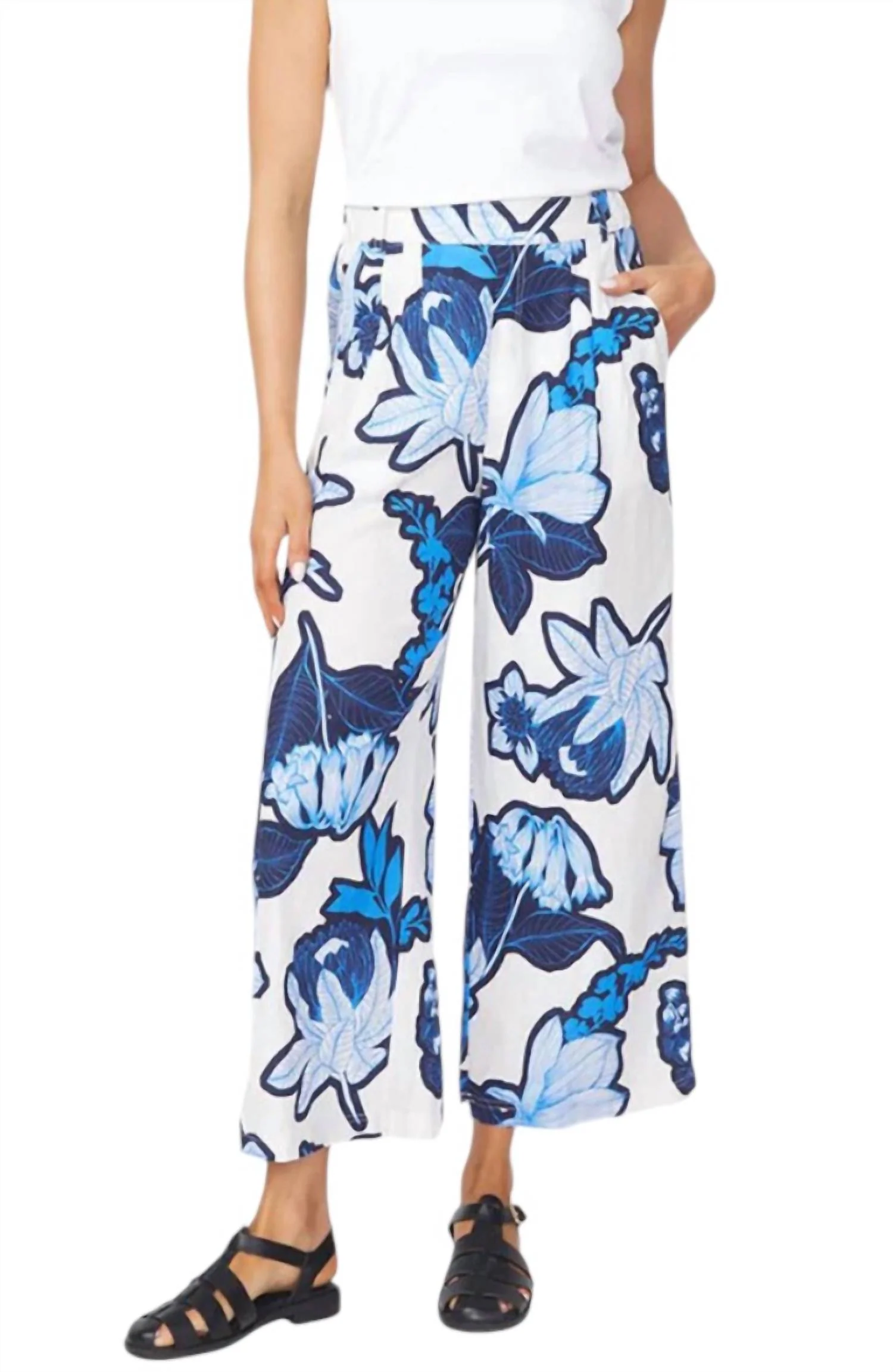 Floral Linen Cropped Trouser In Blue/white