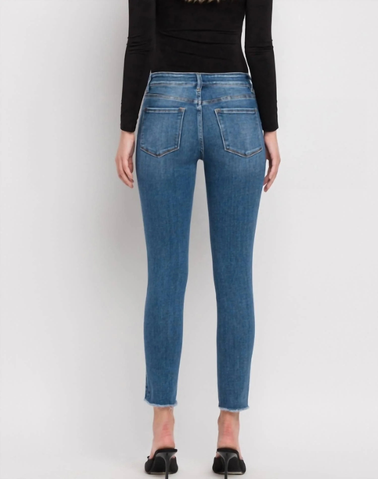 I'm Into You Skinny Jean In Md Wash