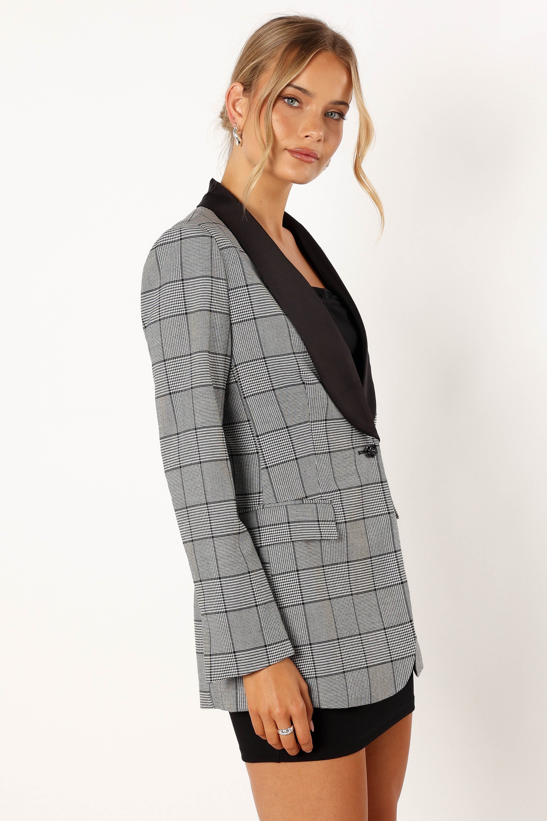 Veronica Contrast Lapel Blazer - Grey
