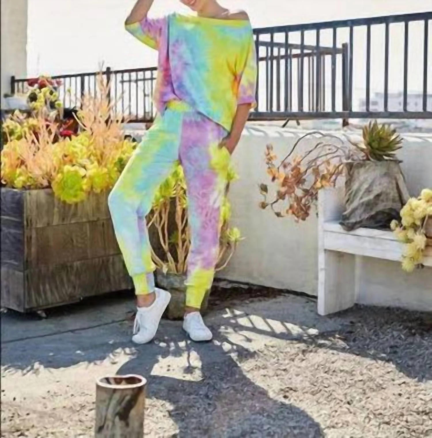 Riki Tie Dye Jogger Set In Magenta Mix