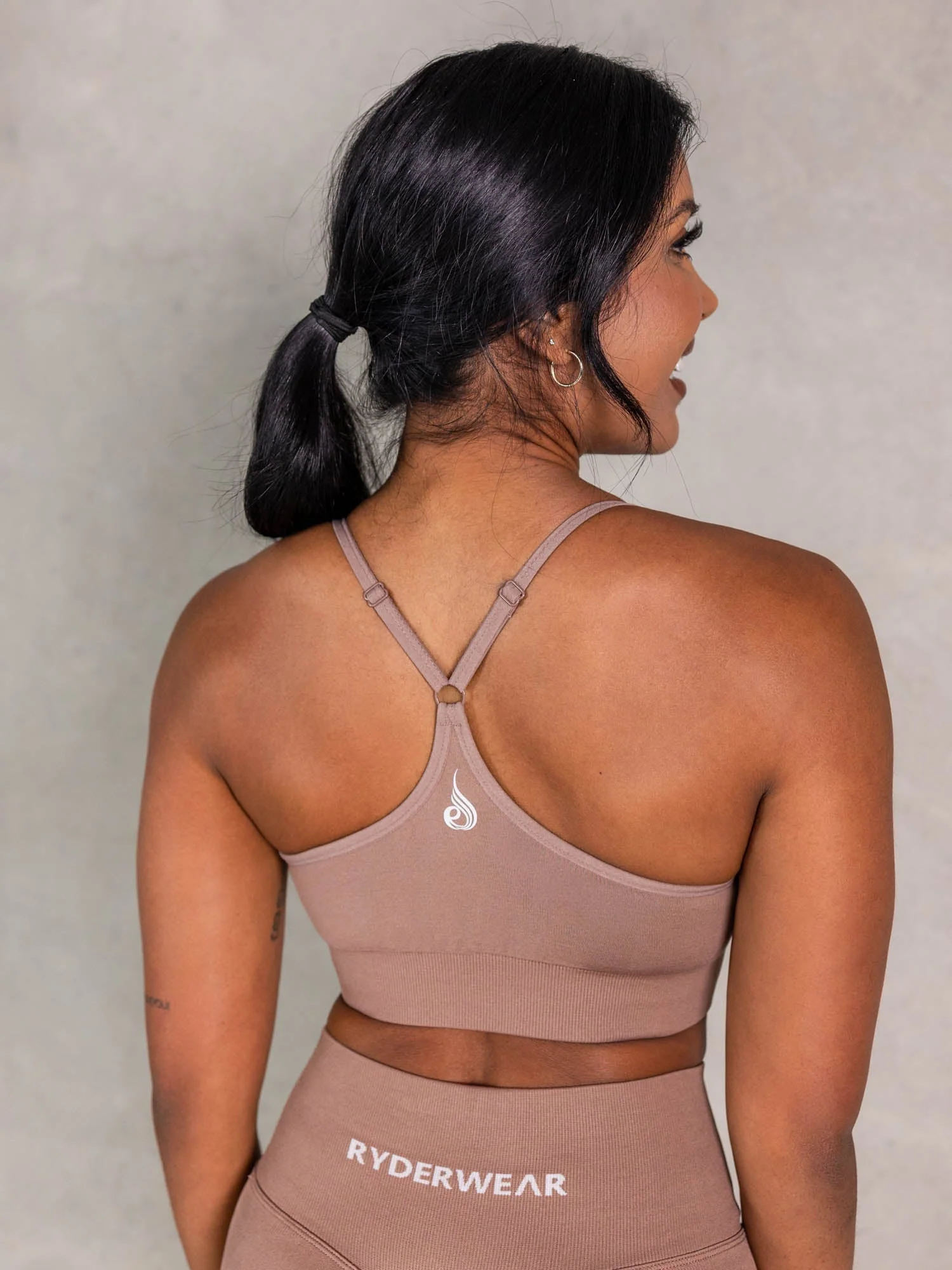 NRG Seamless Sports Bra - Almond