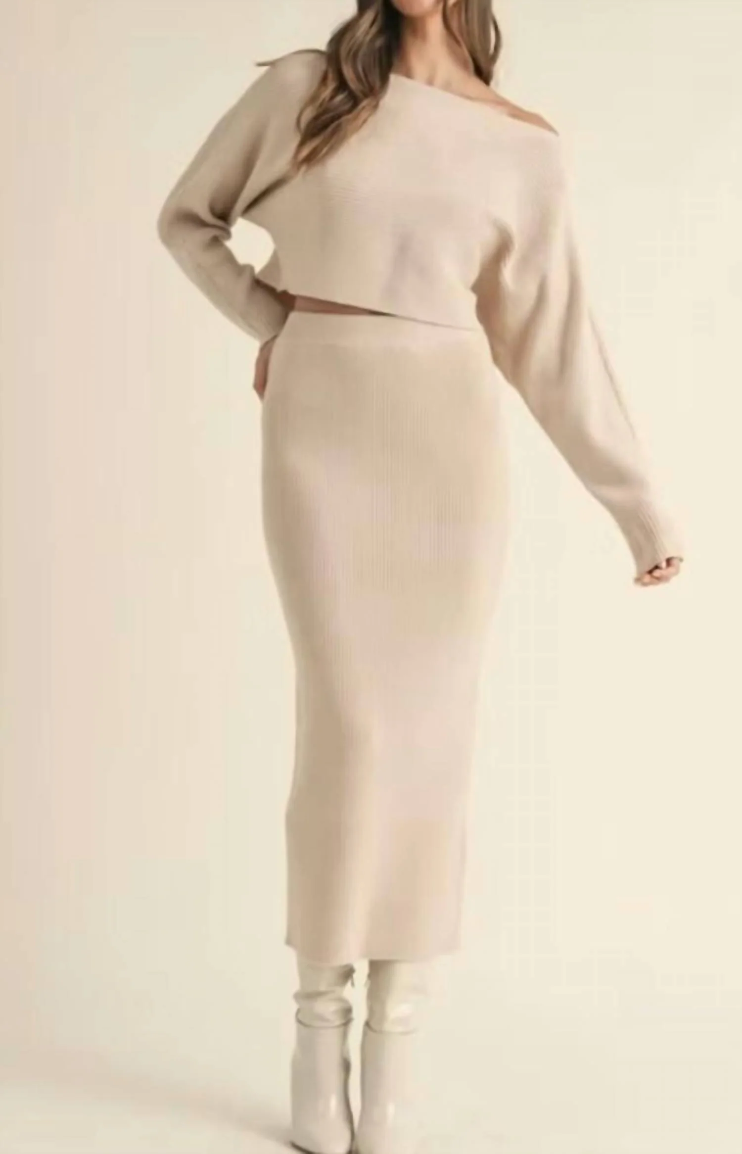 Crop Knit Top And Midi Skirt Set In Light Taupe