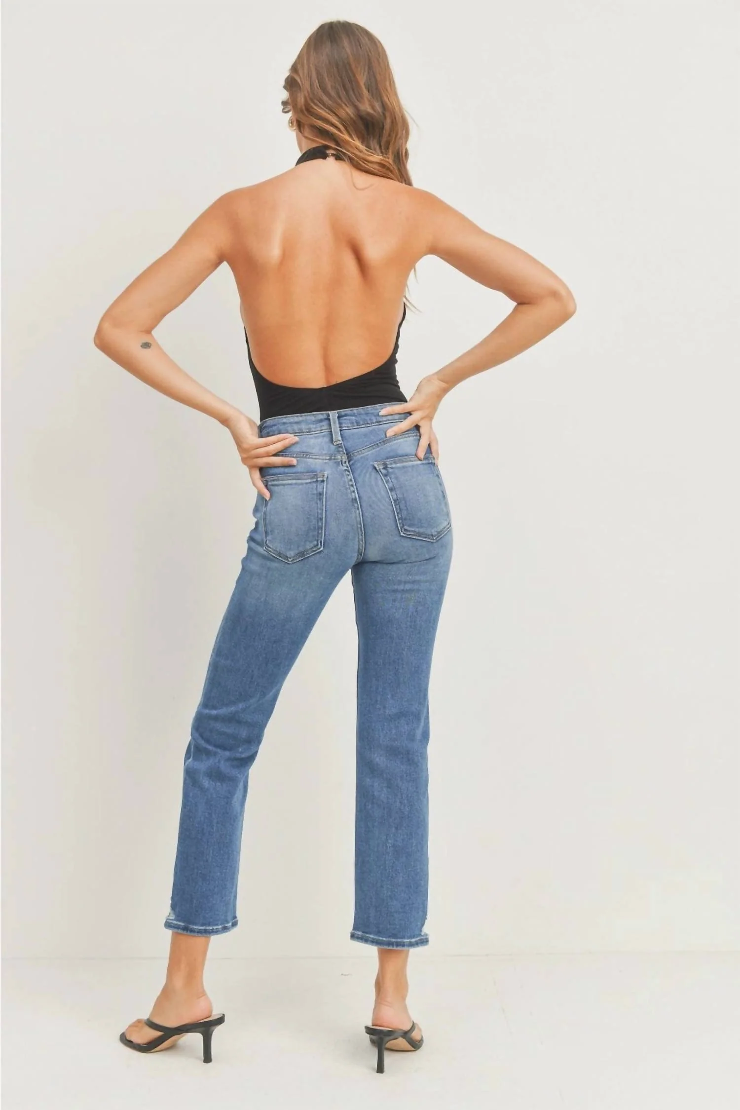 Slim Straight Distressed In Medium Wash