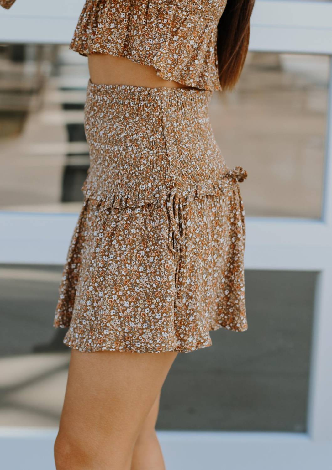 Flirting With Fate Skirt In Mocha Ditsy