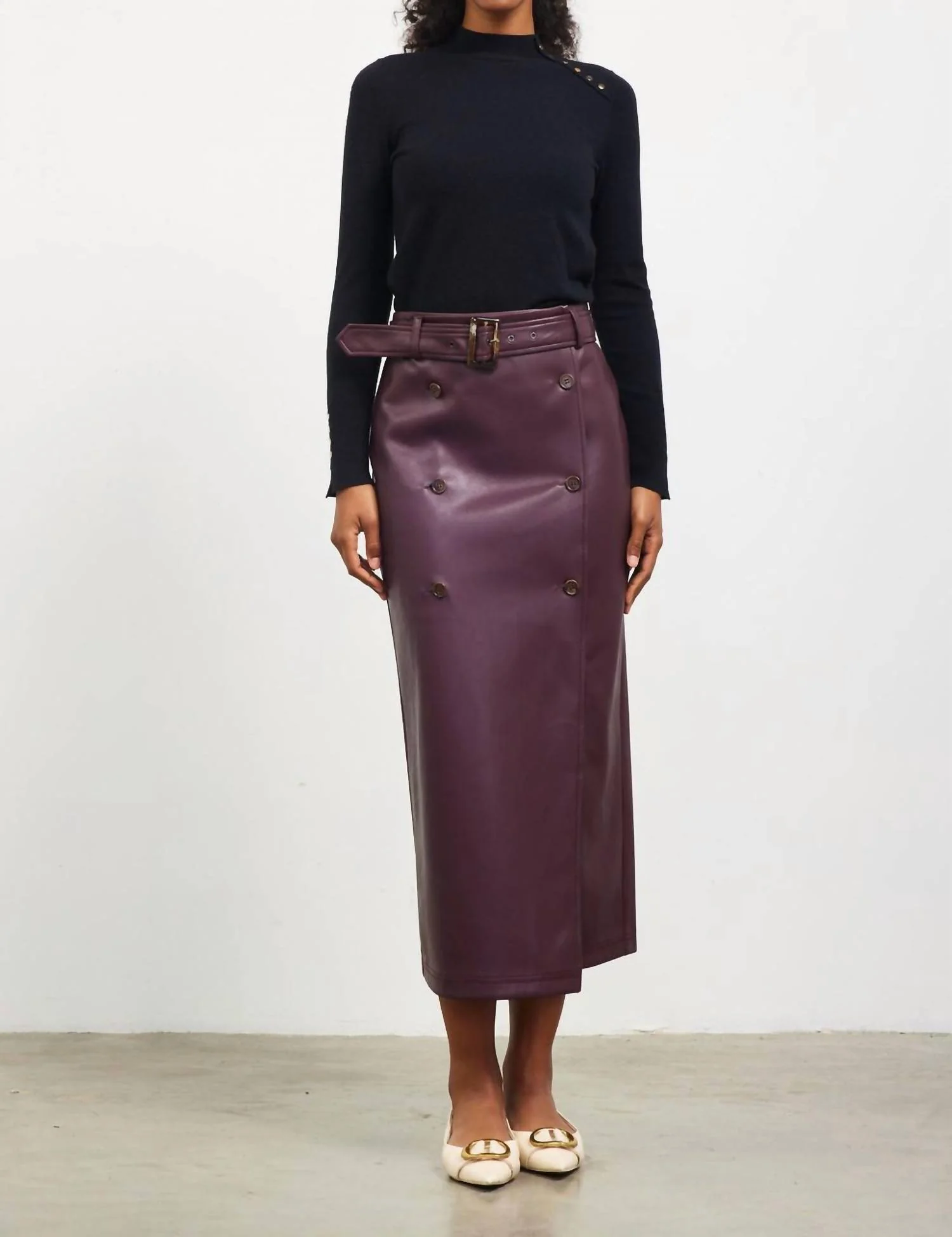 Faux Leather Belted Skirt In Plum