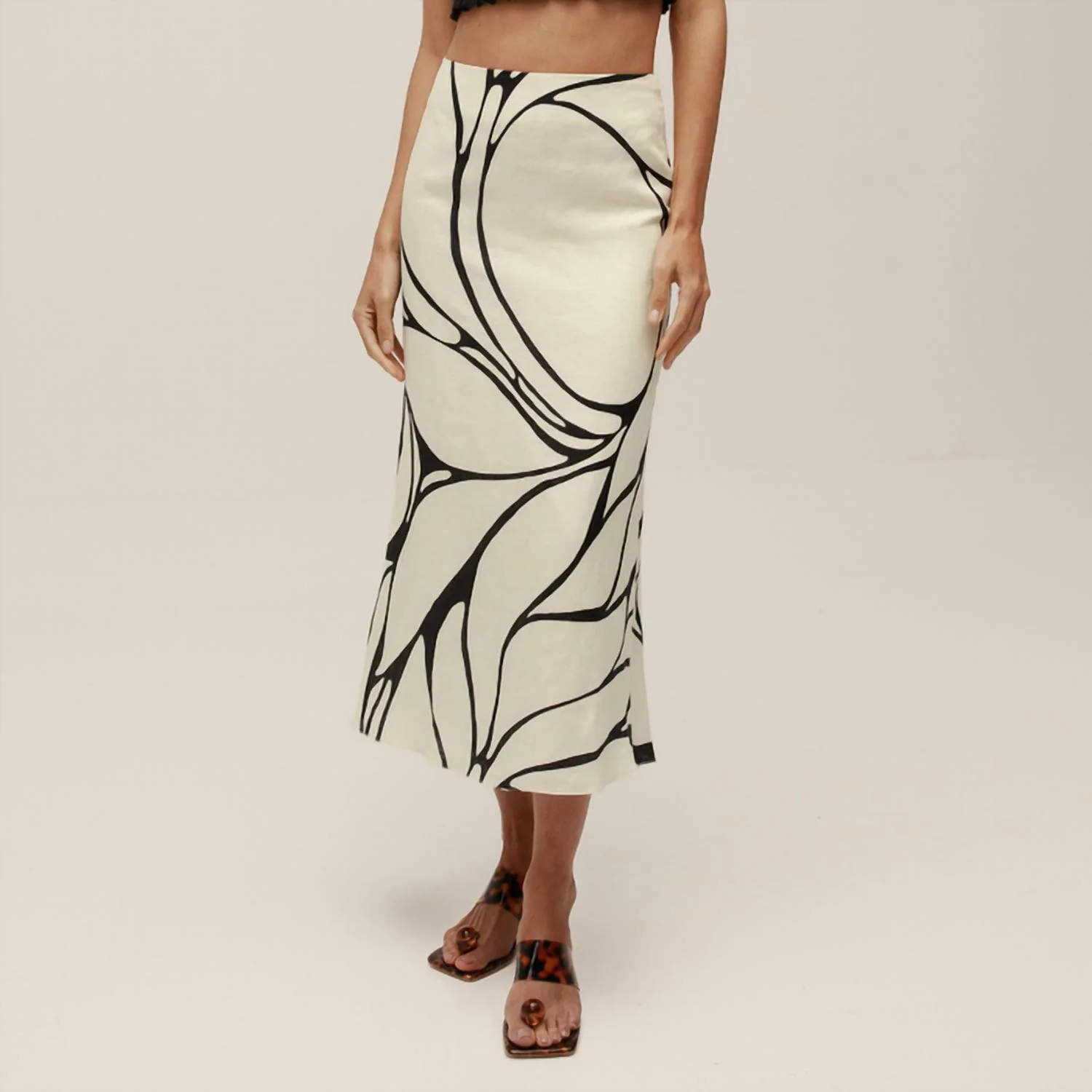 Fabiana Skirt In White/ Black