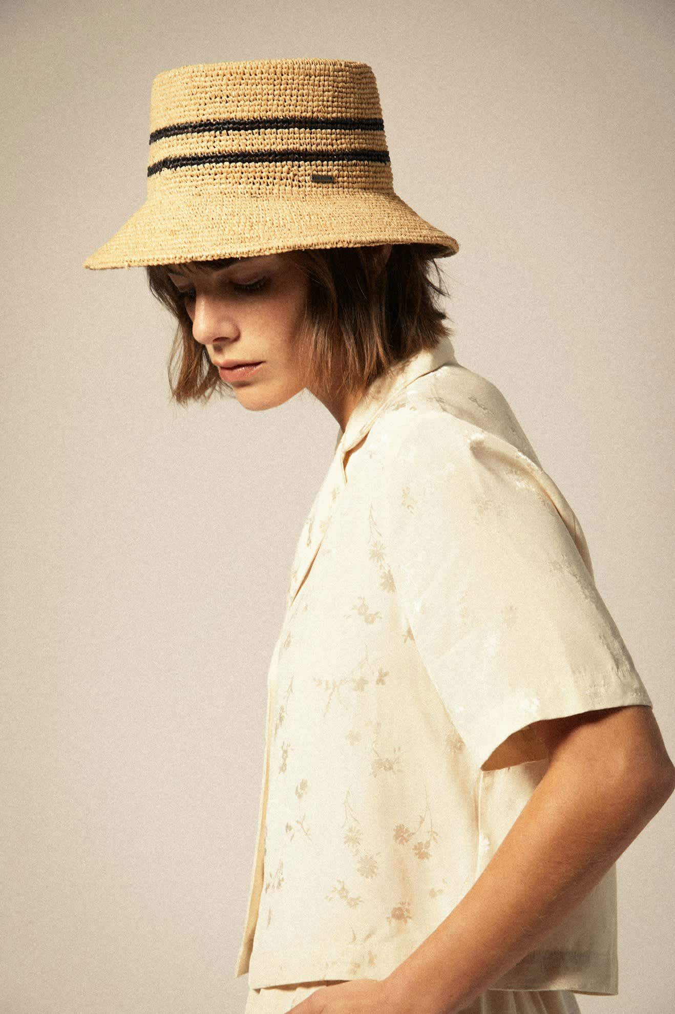 Ellee Straw Bucket Hat - Tan/Black