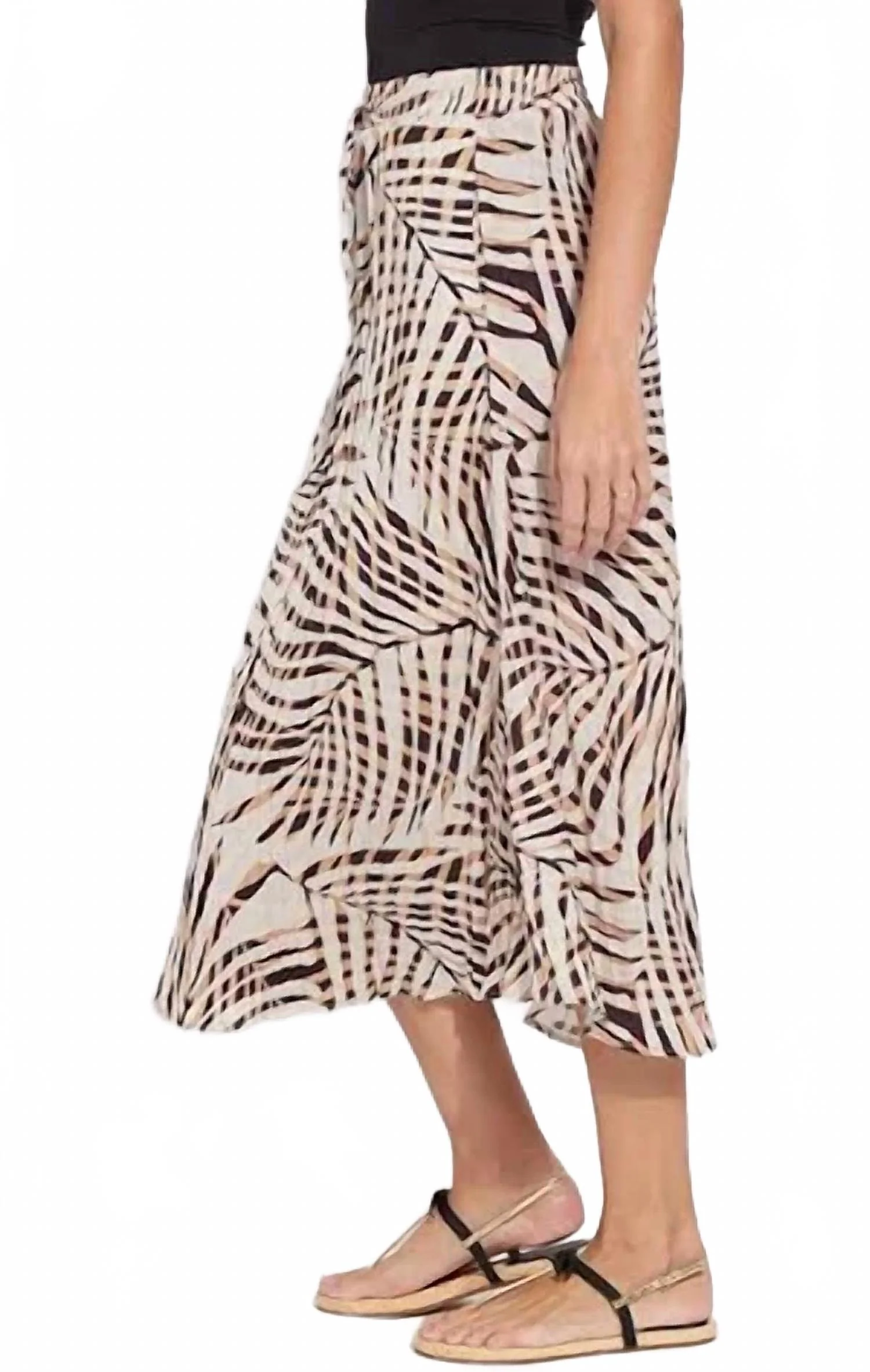 Packable Pleated Skirt In Pool