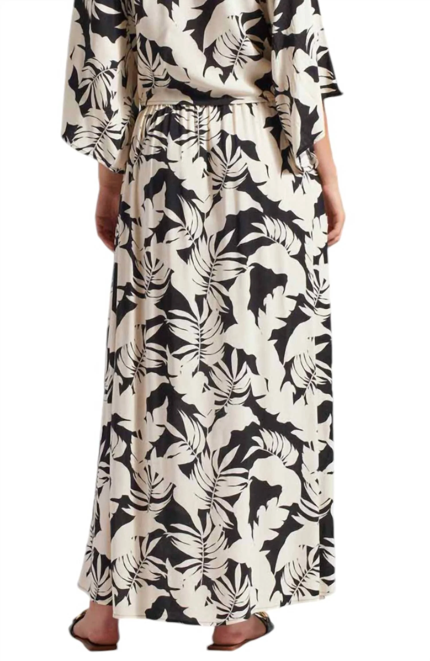 Side Slit Maxi Skirt In Ivory/black